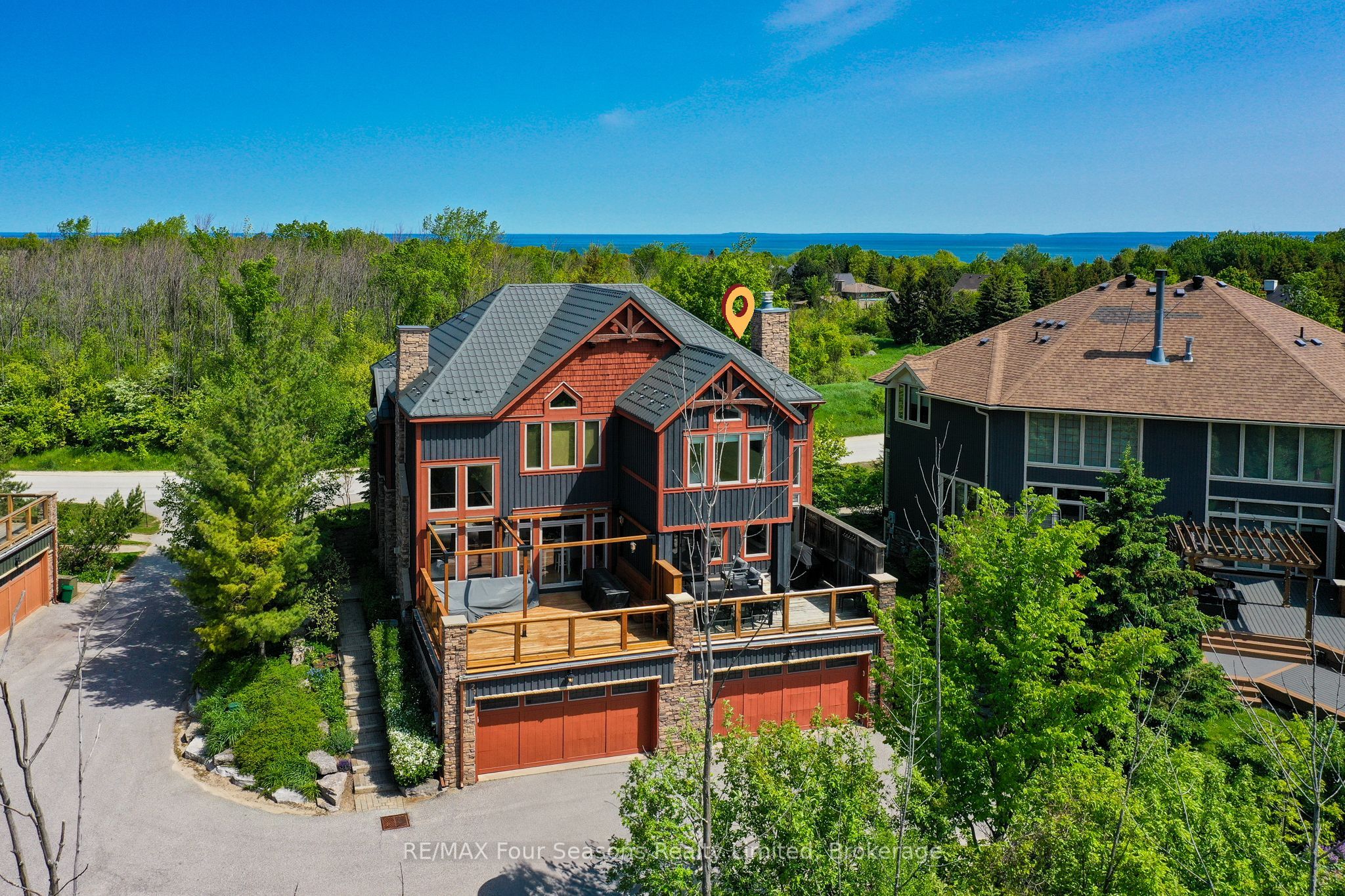 214 BLUESKI GEORGE Crescent 26 Property Photo 1