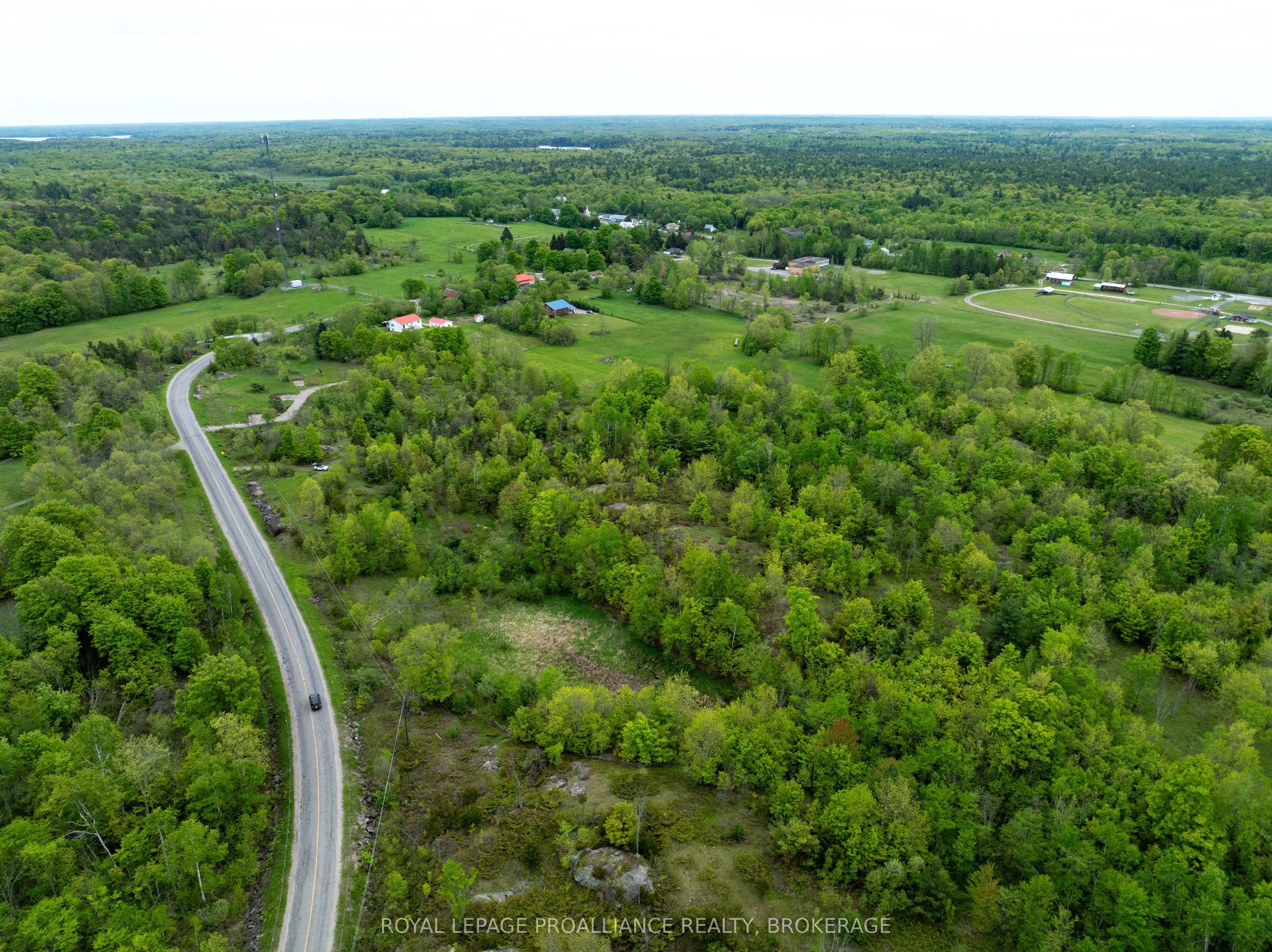 1147 Long Lake Road Property Photo 8