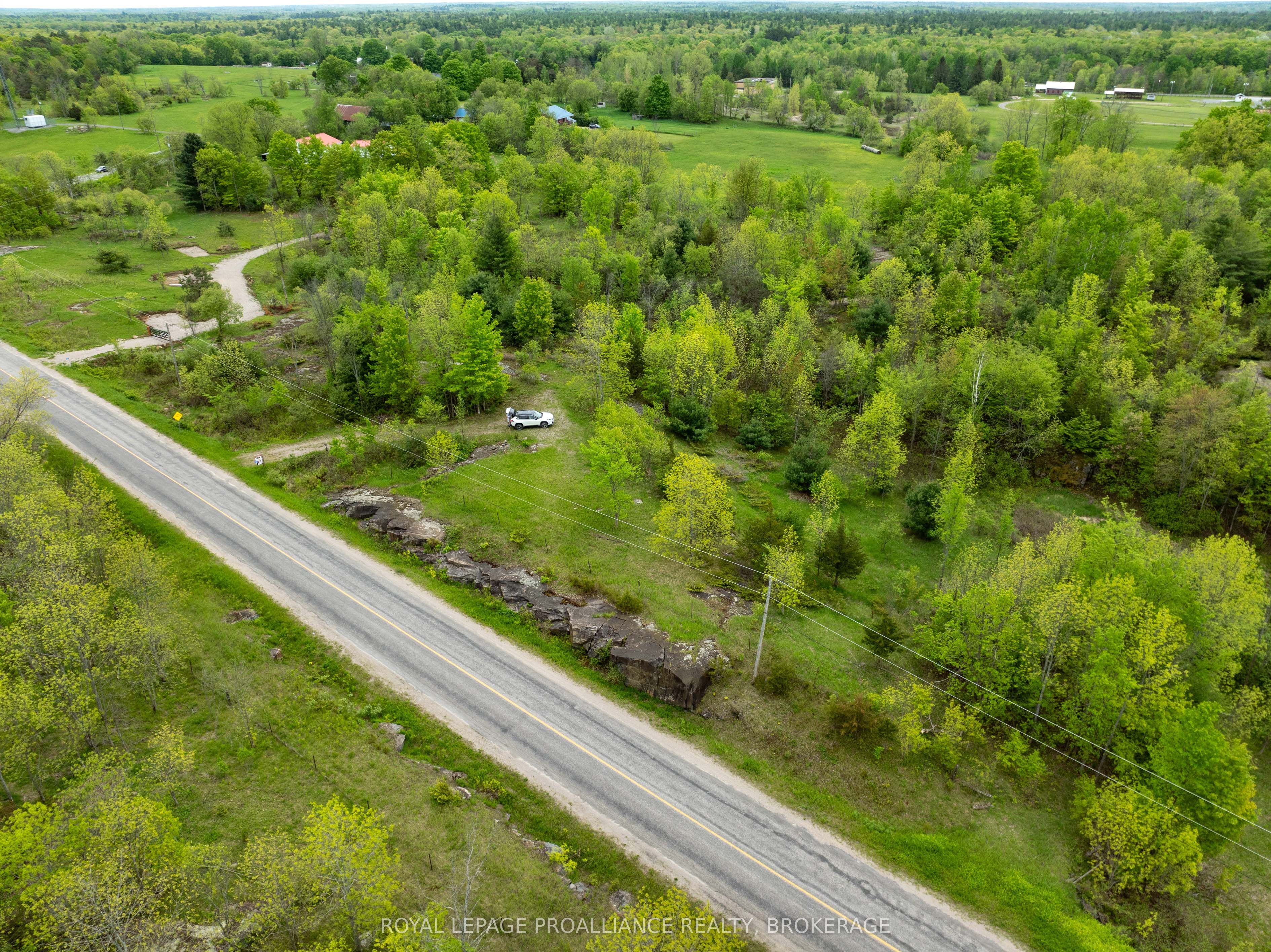 1147 Long Lake Road Property Photo 14