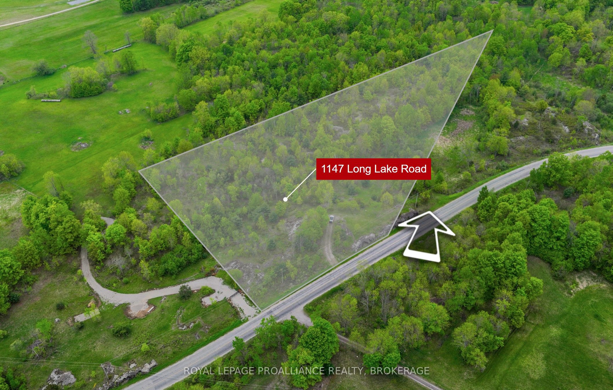 1147 Long Lake Road Property Photo 19