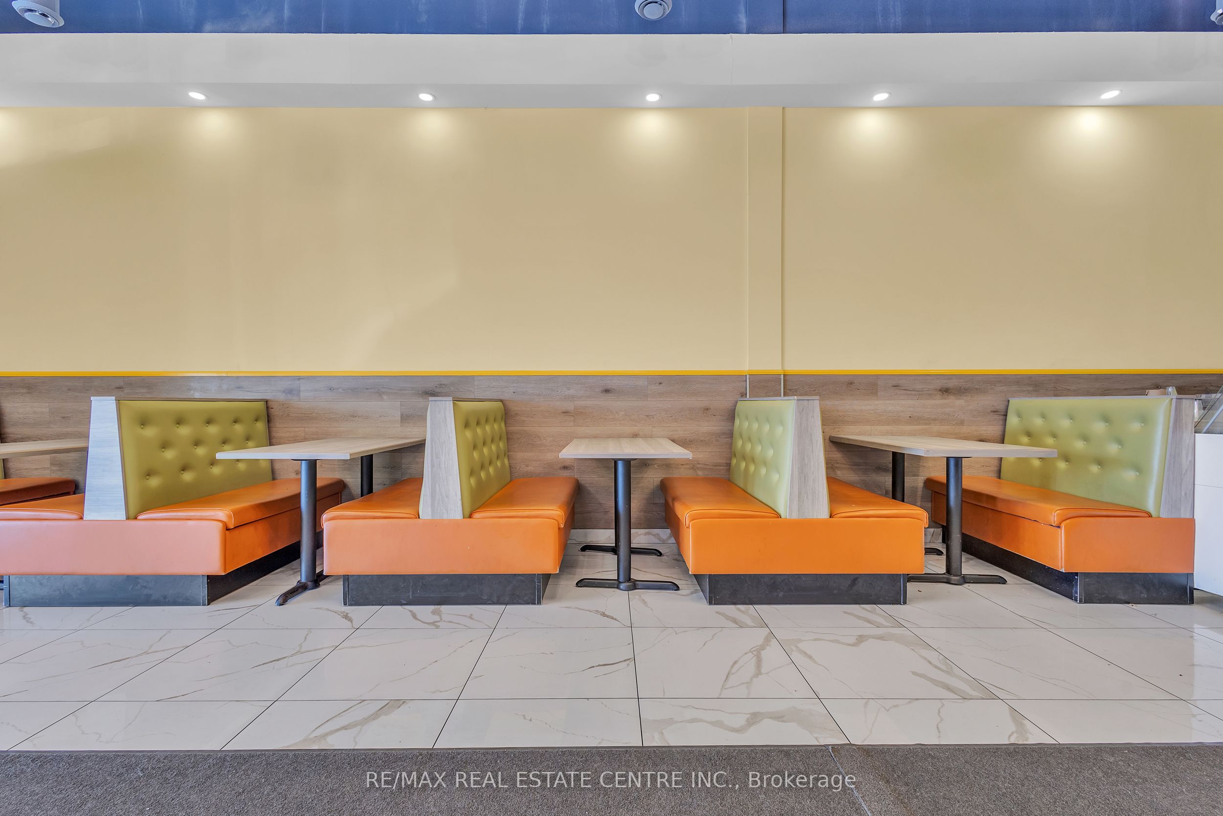 5 Manitou Drive 106b Property Photo 9