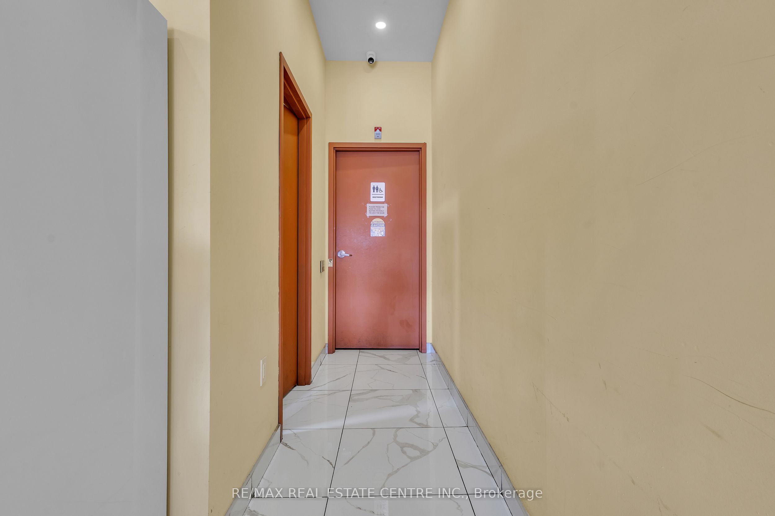 5 Manitou Drive 106b Property Photo 11