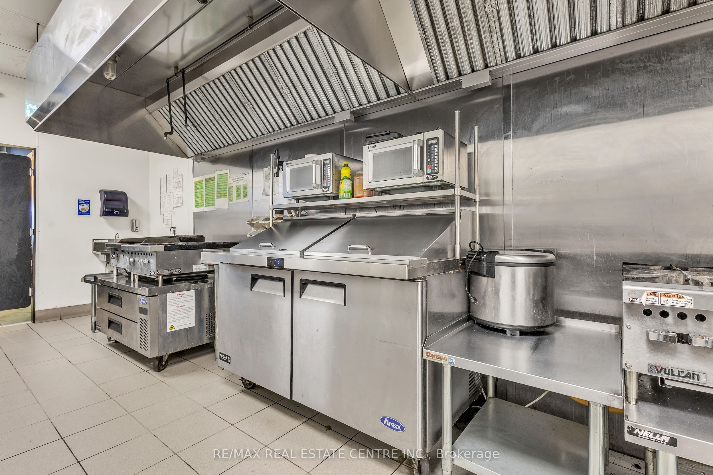 5 Manitou Drive 106b Property Photo 15