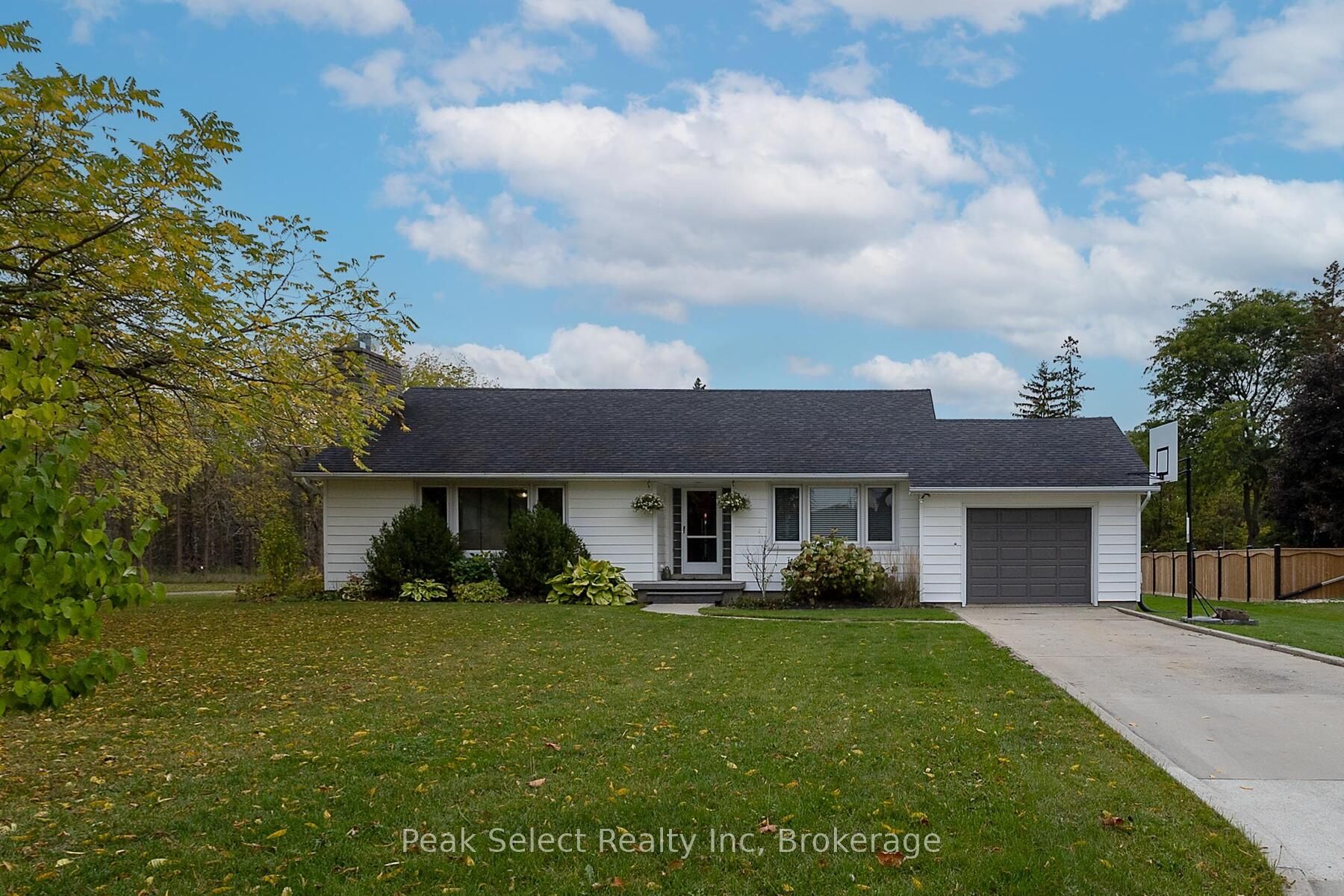 72 Carrall Street Property Photo 2