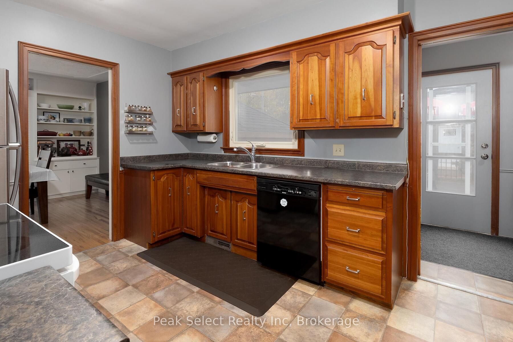 72 Carrall Street Property Photo 13