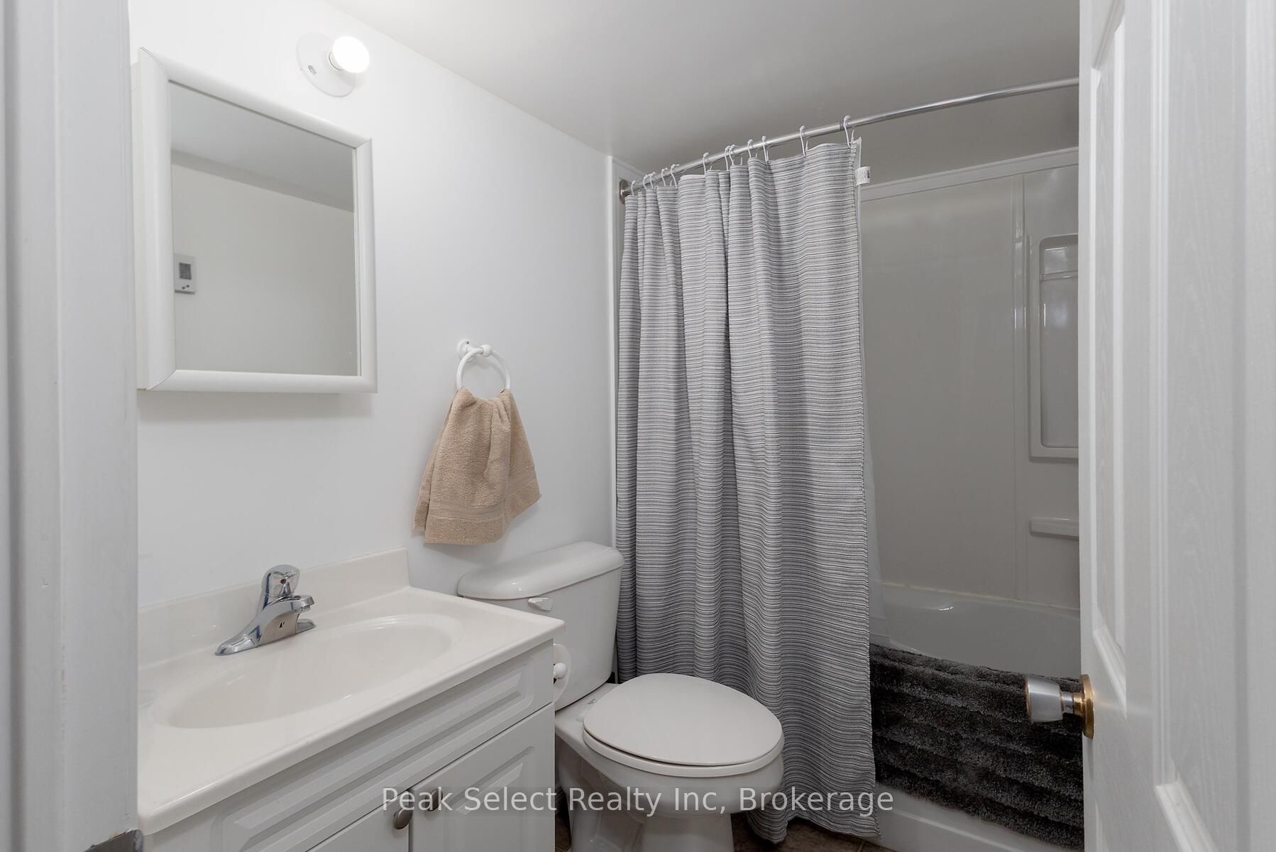 72 Carrall Street Property Photo 31