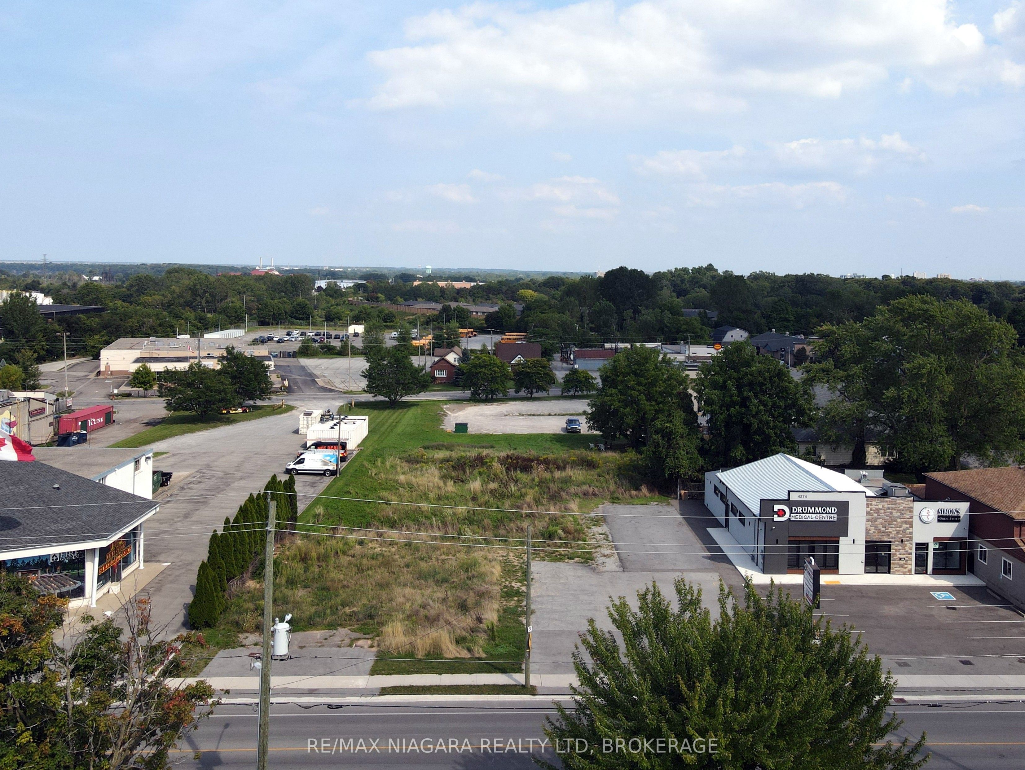 4354 Drummond Road Property Photo 5