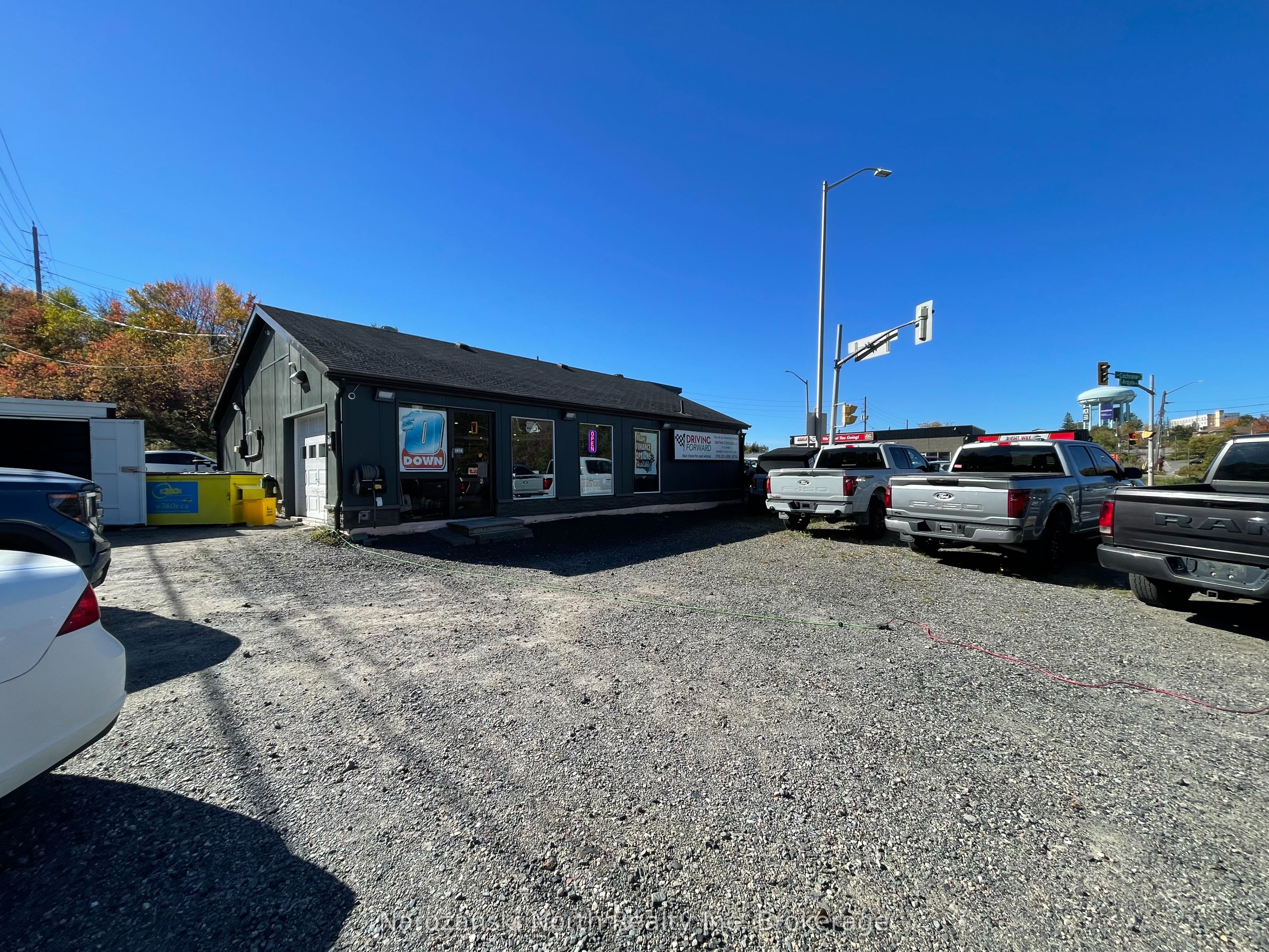 469 Kingsway Road Property Photo 4