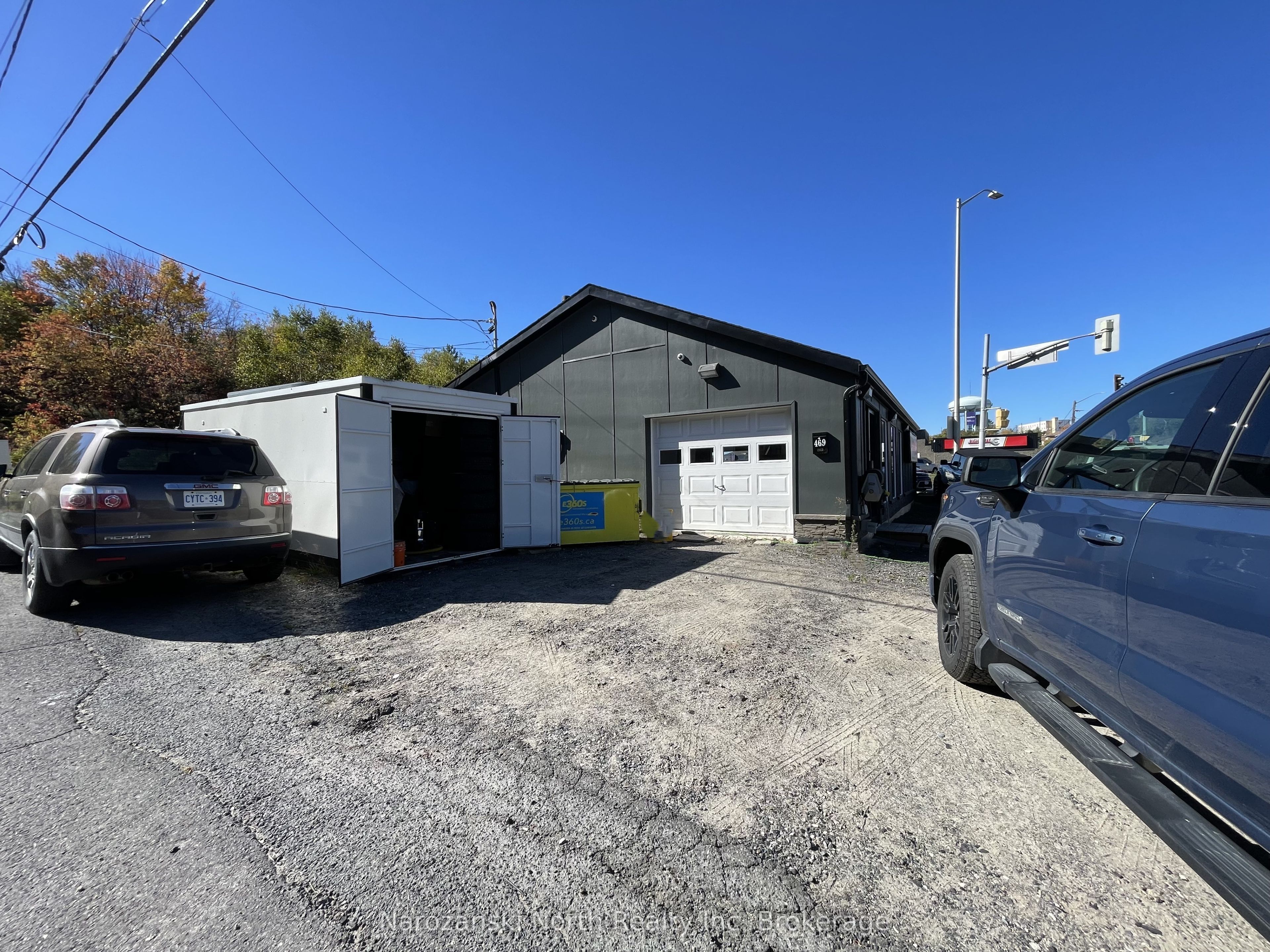 469 Kingsway Road Property Photo 6