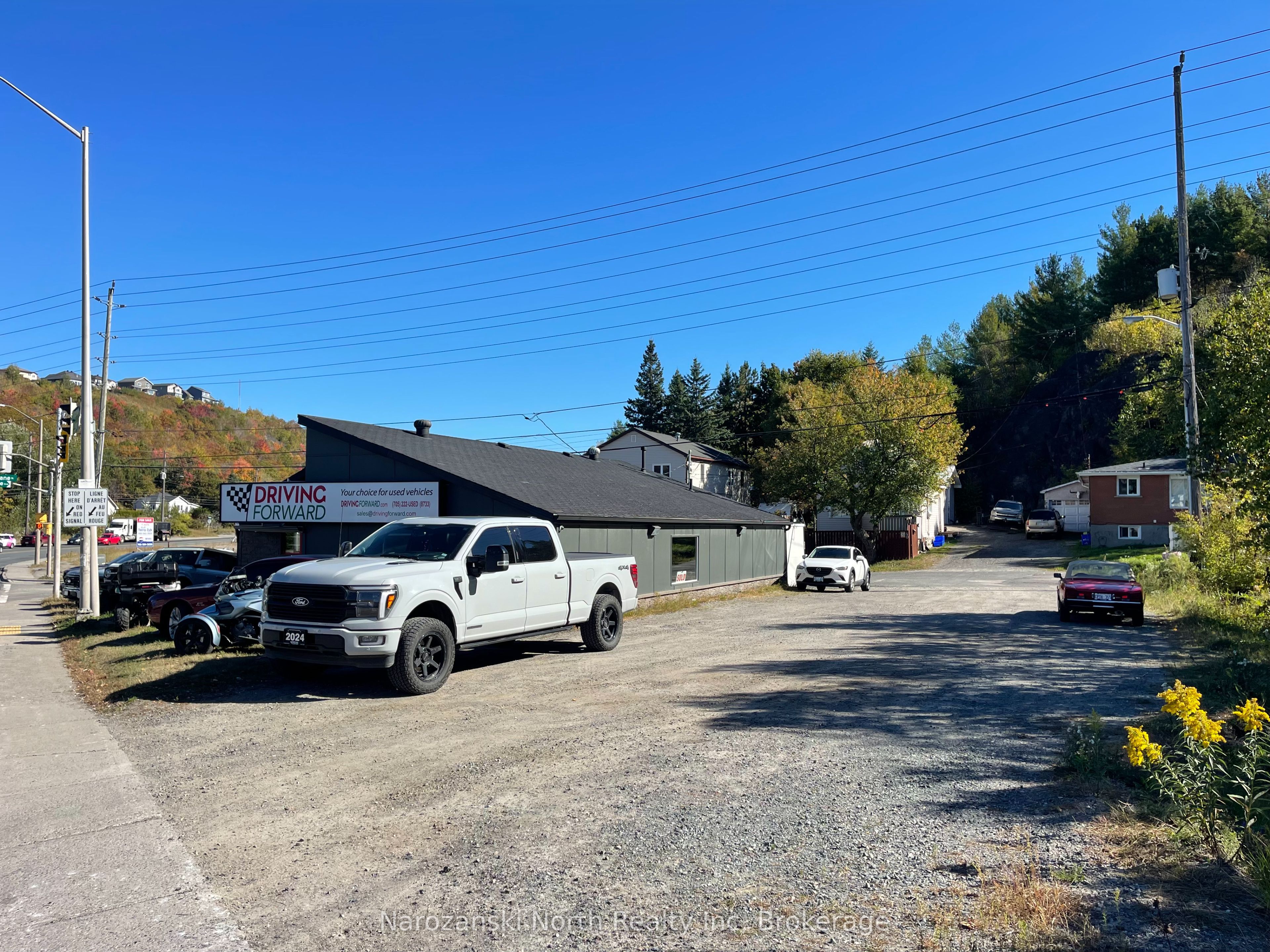 469 Kingsway Road Property Photo 7