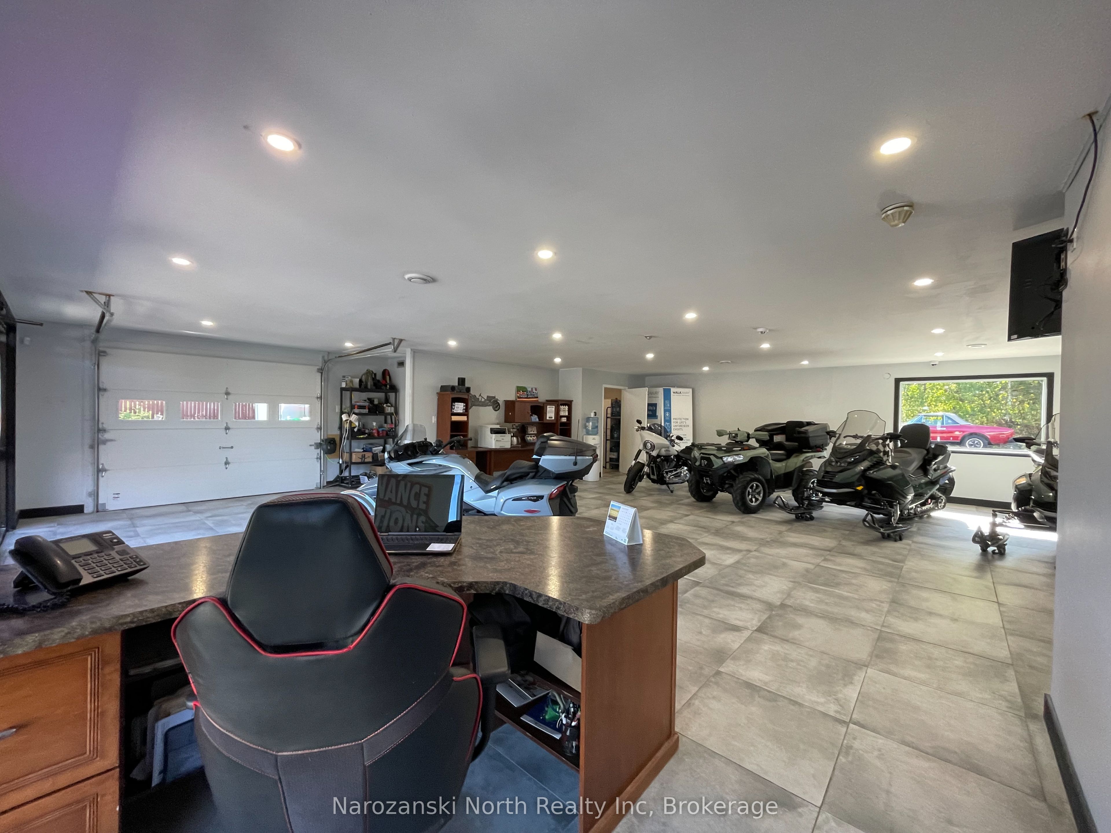 469 Kingsway Road Property Photo 10