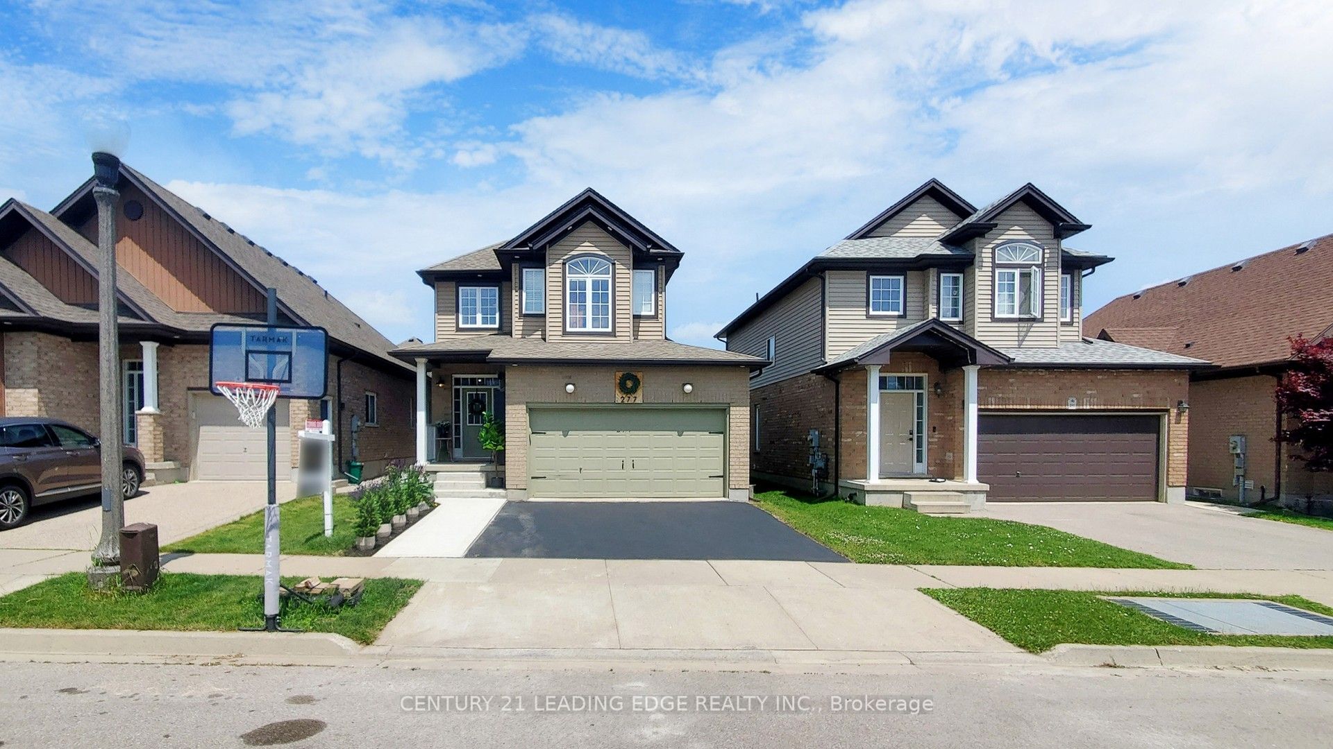 277 Watervale Crescent Property Photo 1