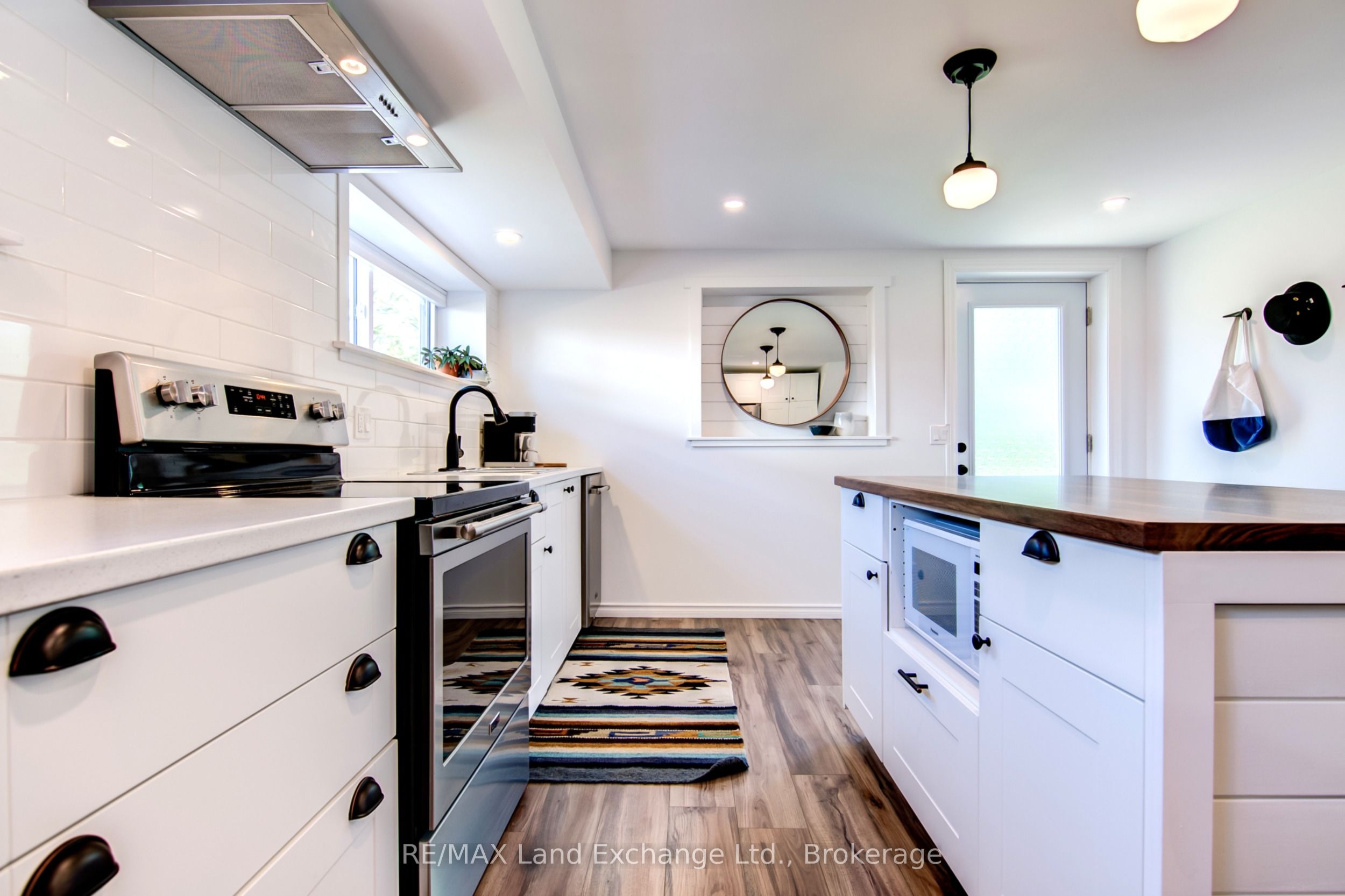 511 Wales Drive #2 Property Photo 4