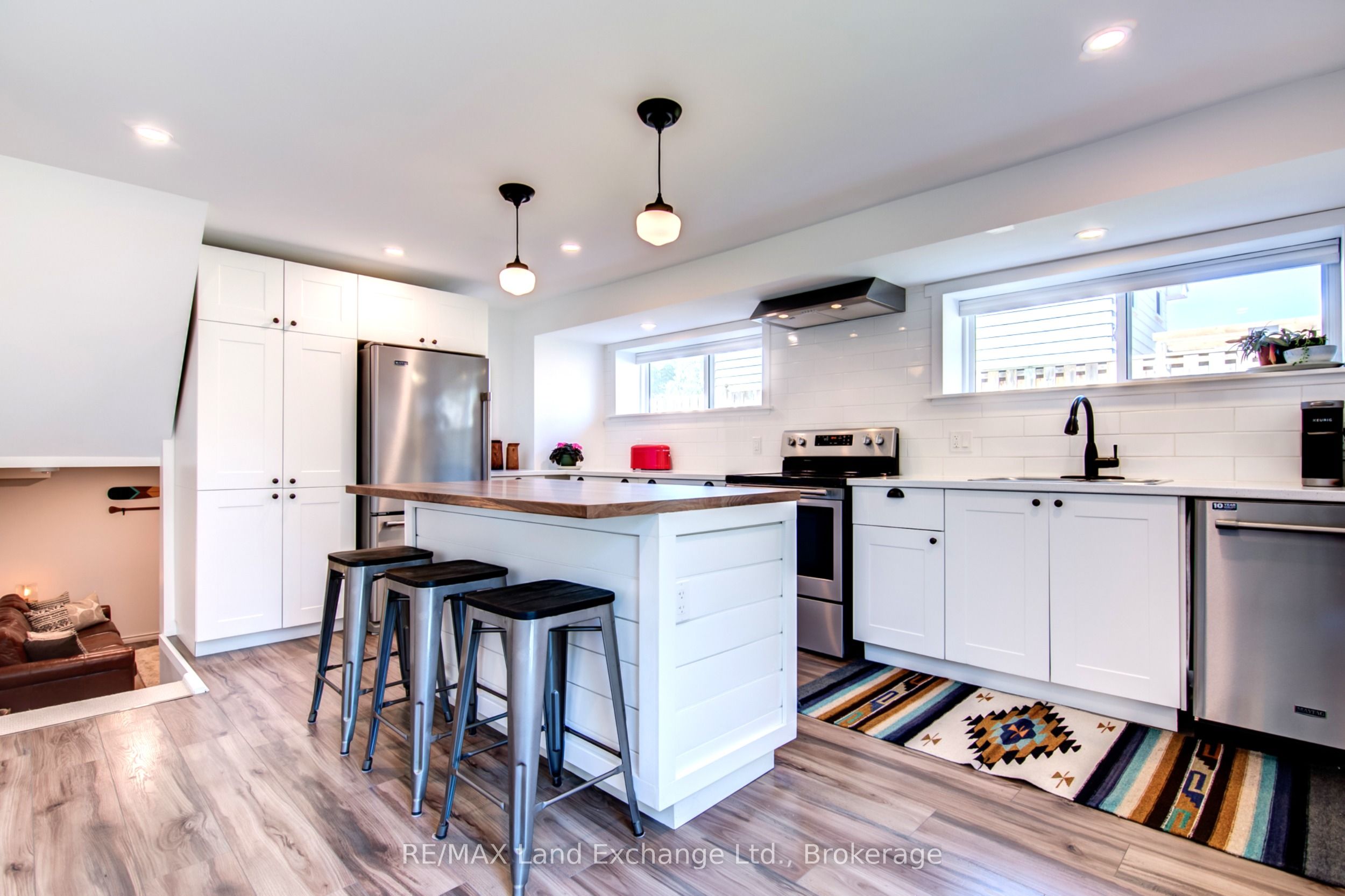 511 Wales Drive #2 Property Photo 6