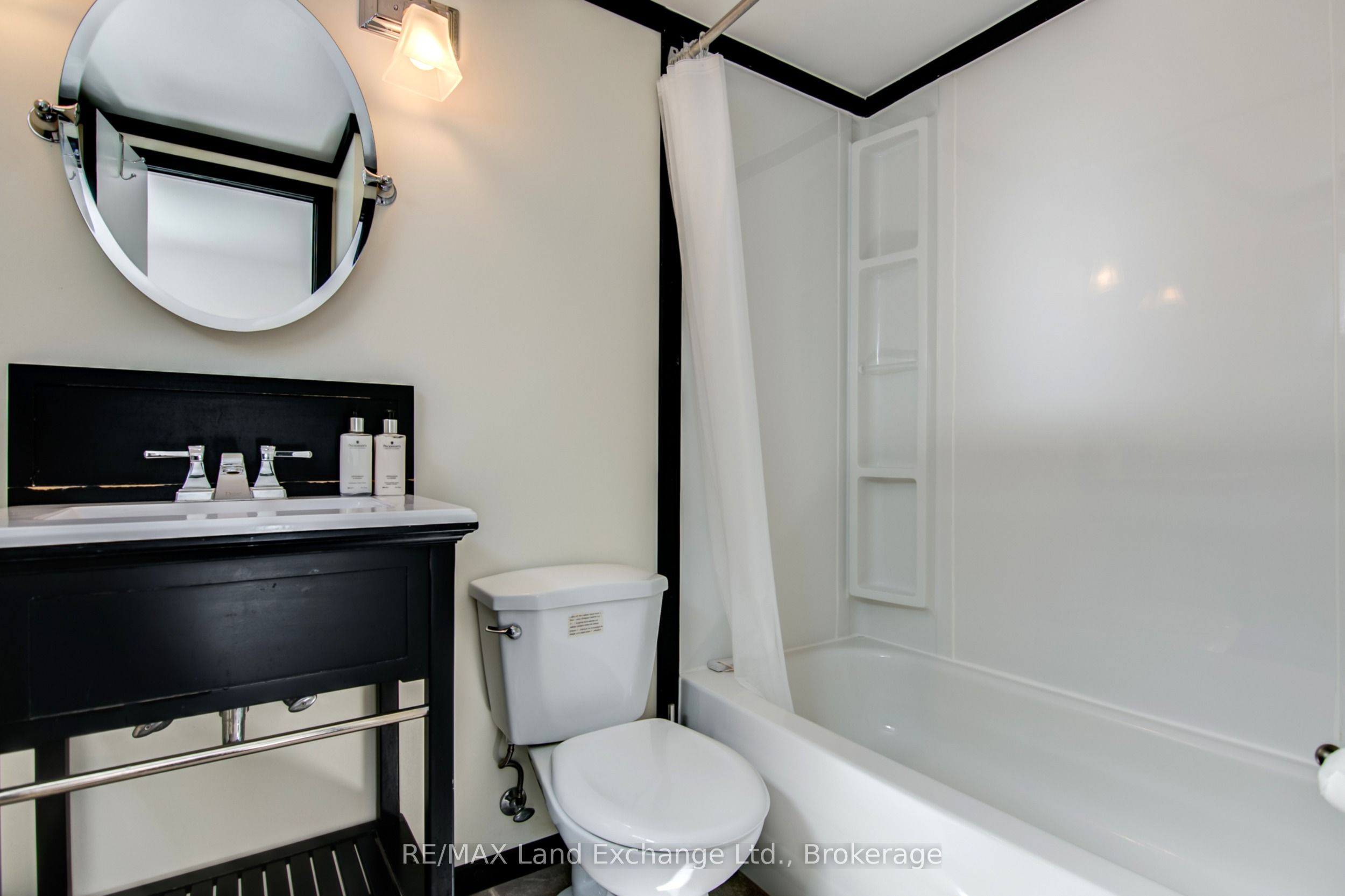 511 Wales Drive #2 Property Photo 11