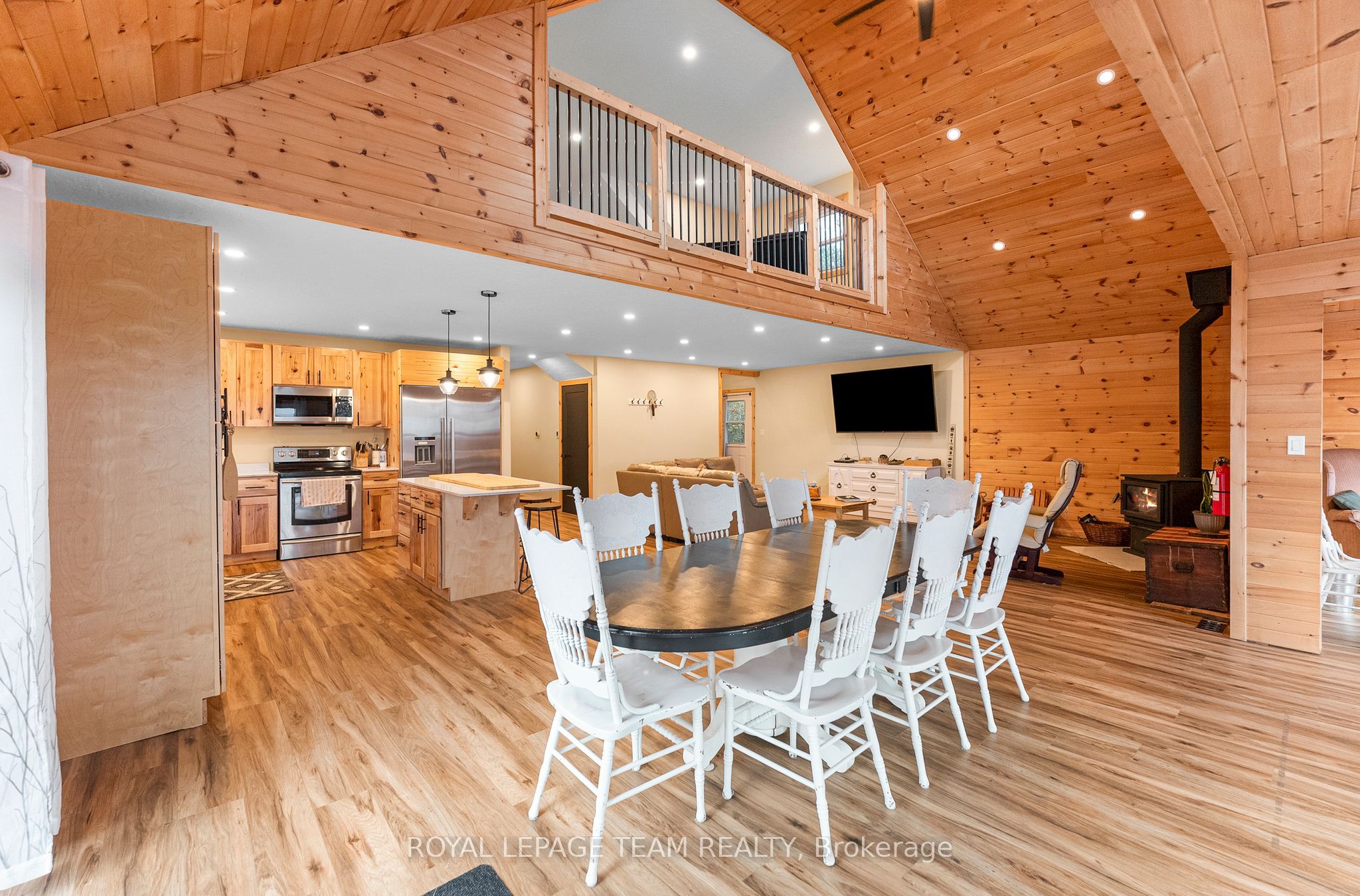 679 Curtiss Road Property Photo 14