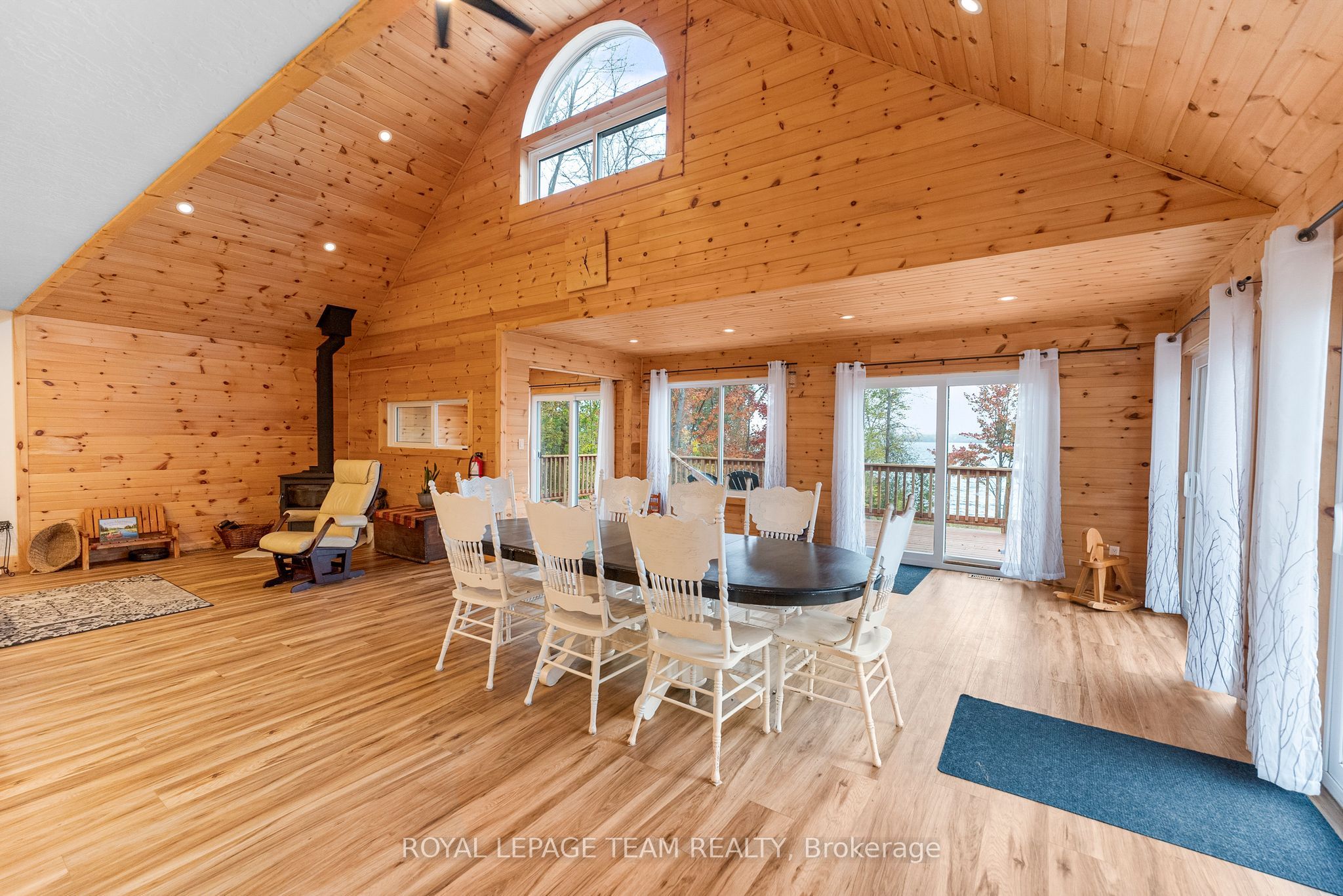 679 Curtiss Road Property Photo 16