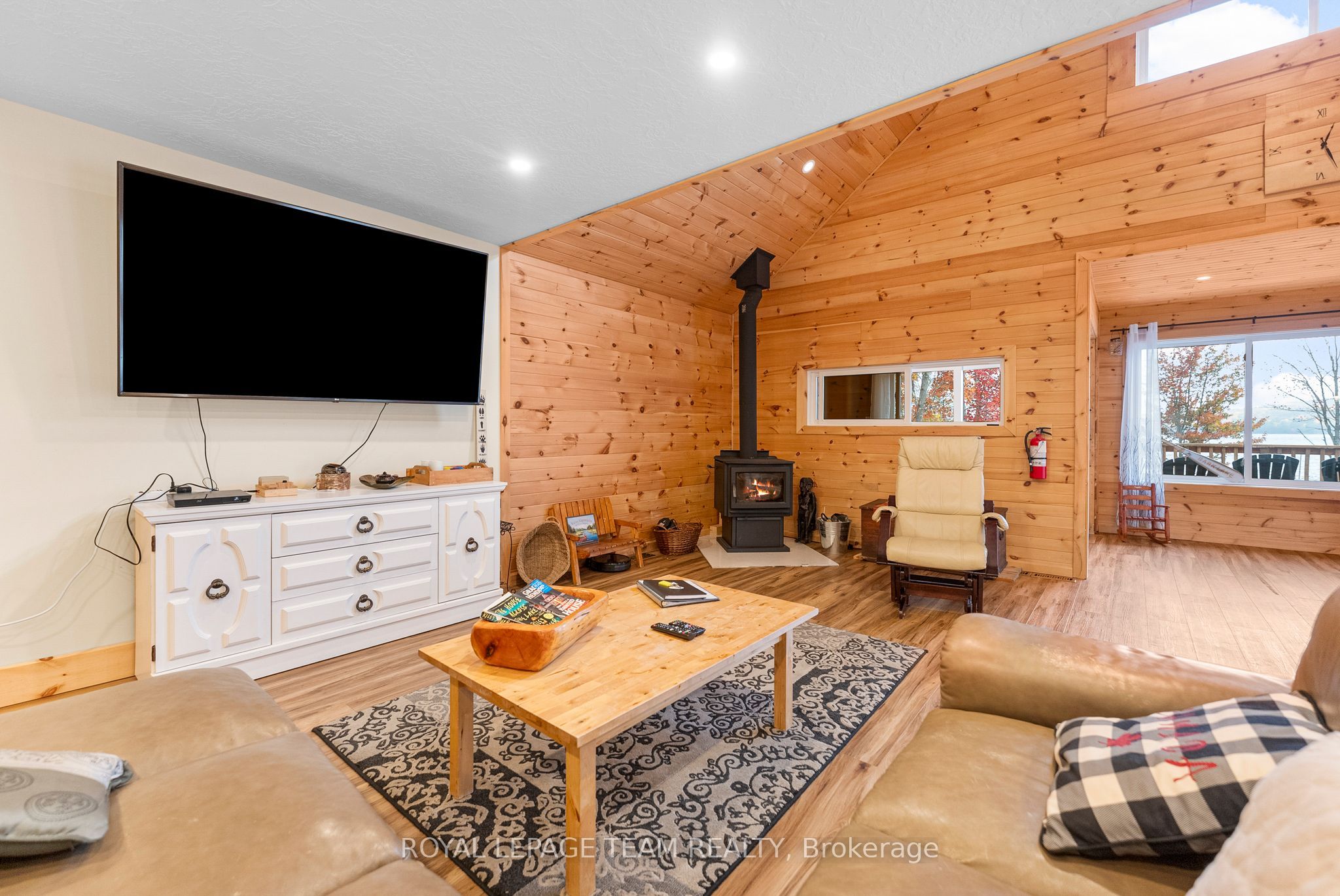 679 Curtiss Road Property Photo 21