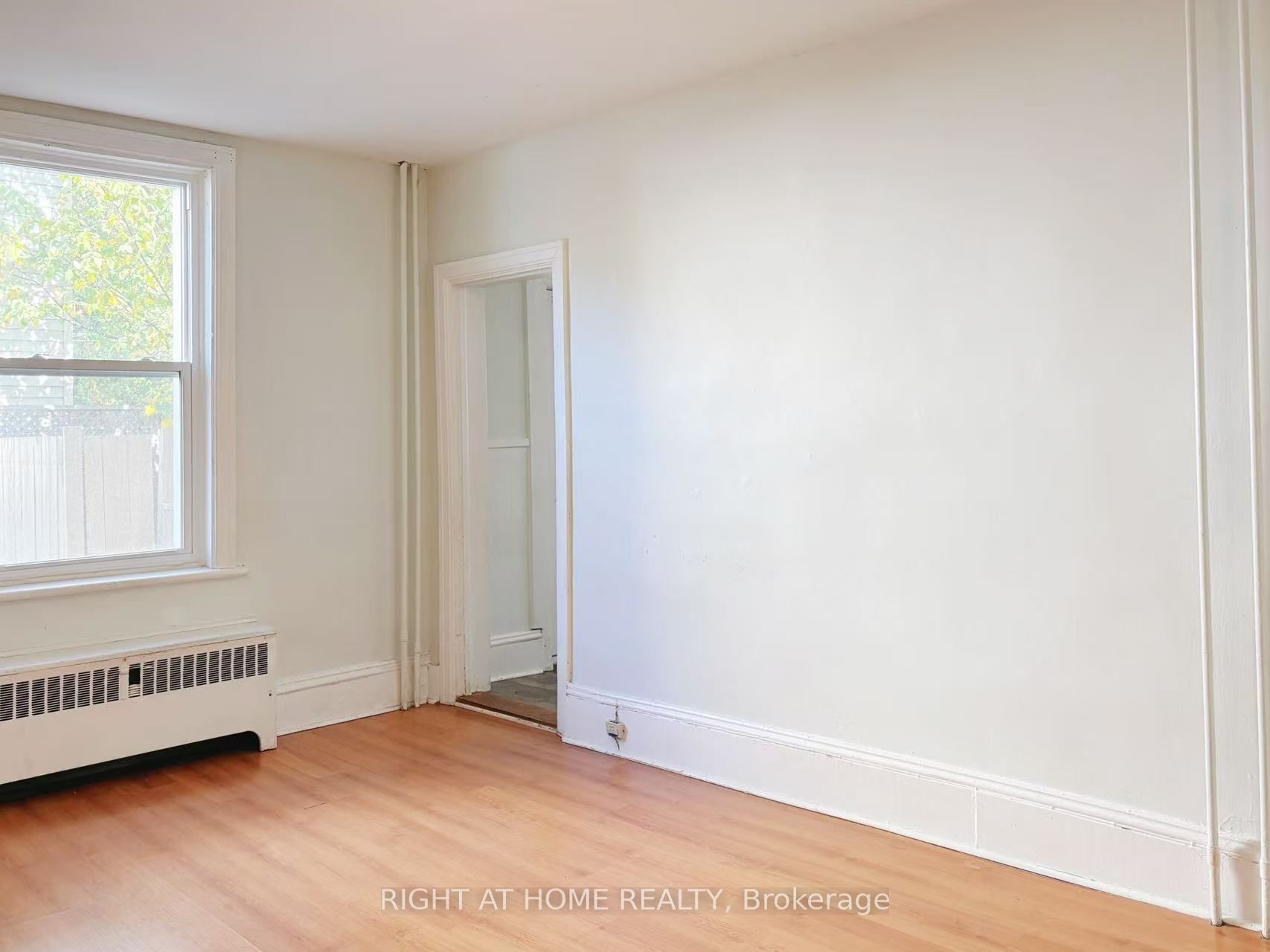 367 Dominion Avenue 1 Property Photo 4