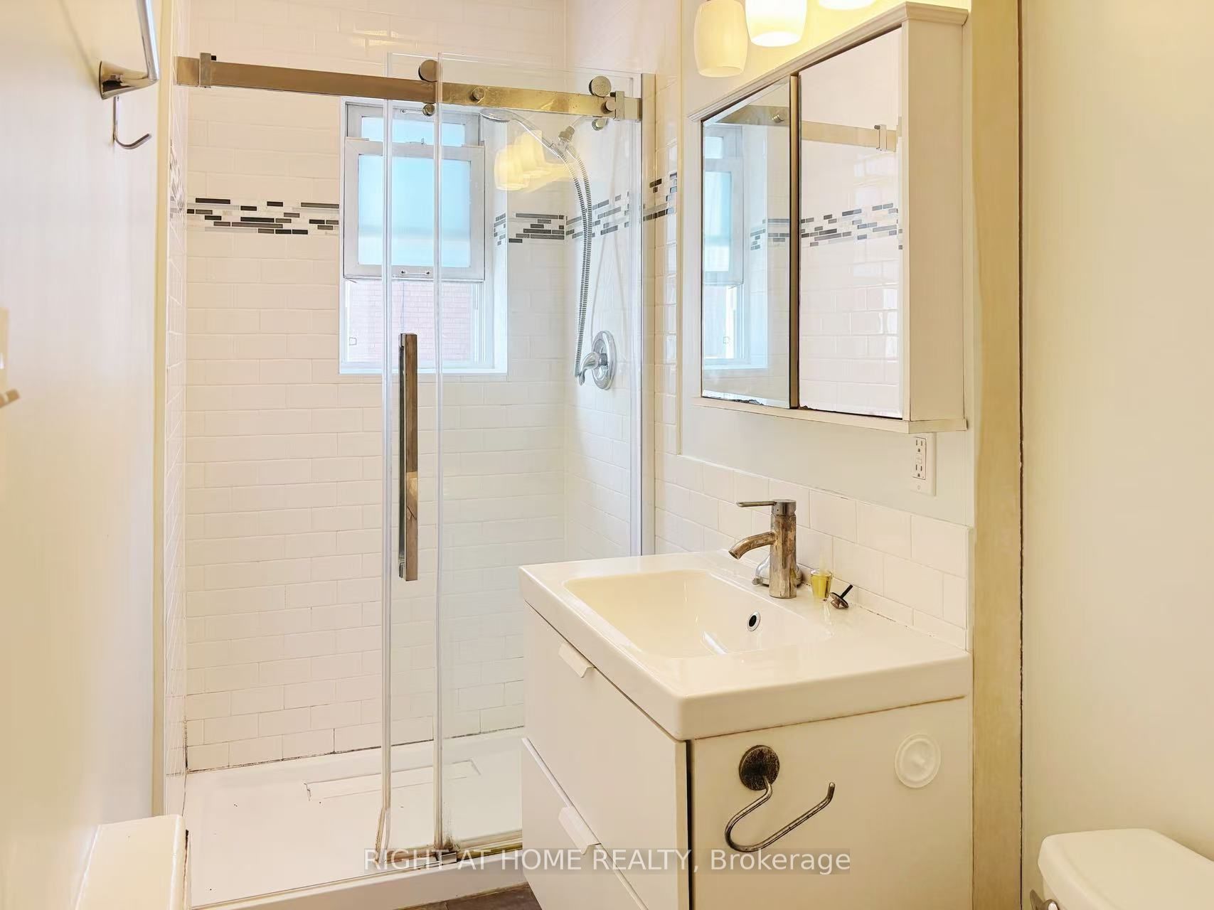 367 Dominion Avenue 1 Property Photo 6