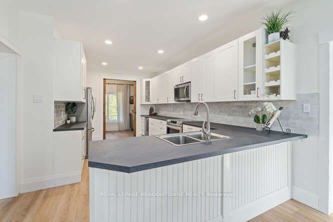 18 Mccullogh Drive Property Photo 16