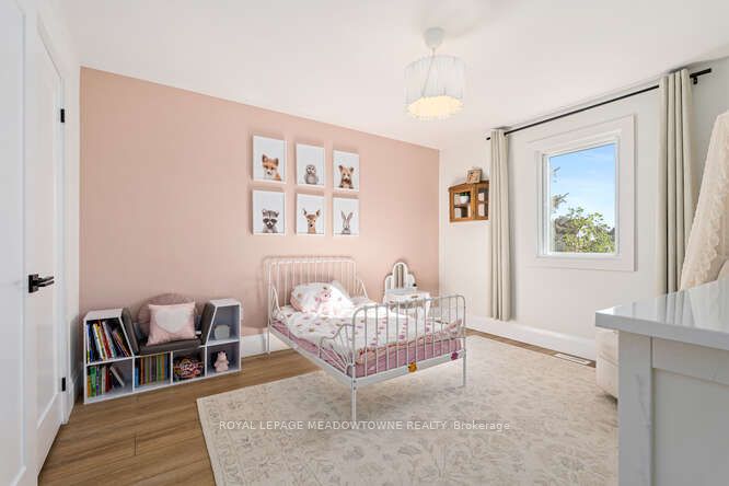 18 Mccullogh Drive Property Photo 33