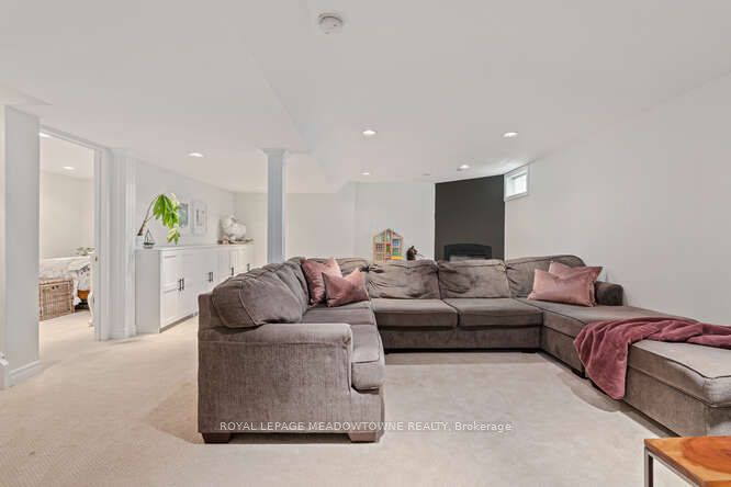 18 Mccullogh Drive Property Photo 38