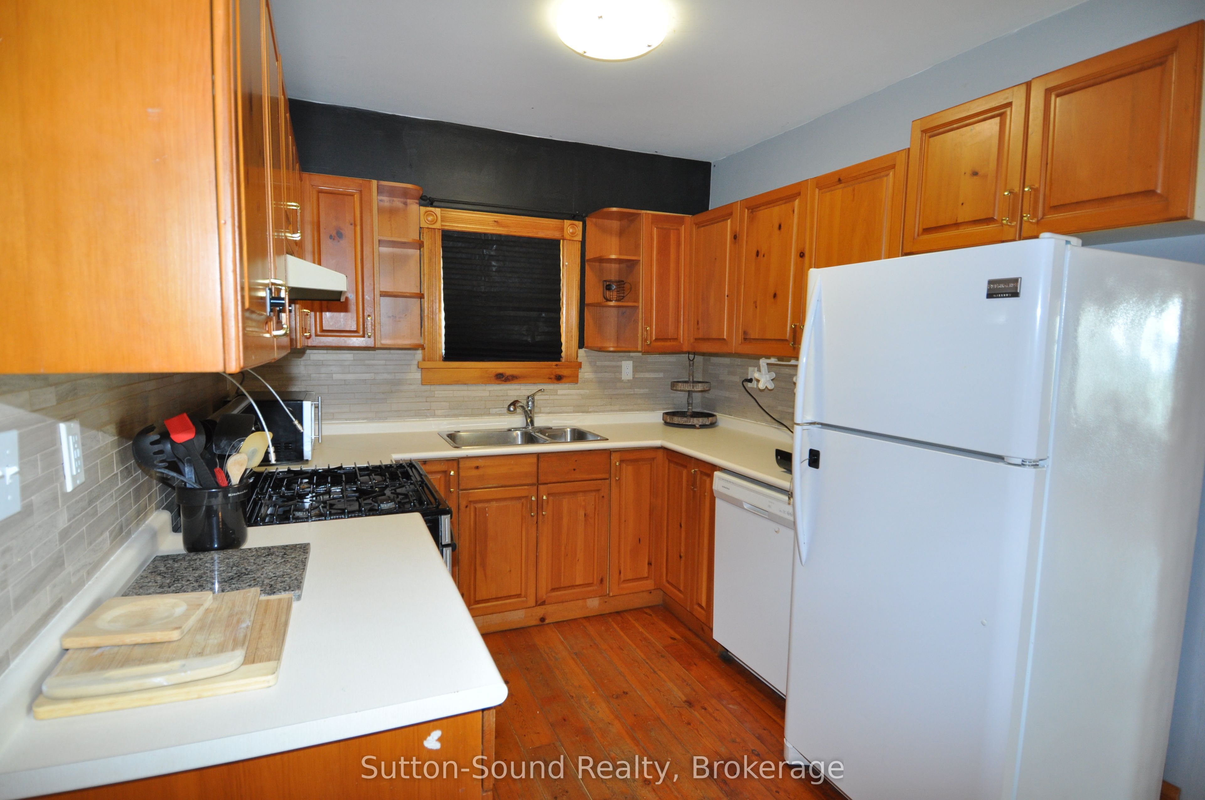 166 Old Beach Drive Property Photo 8