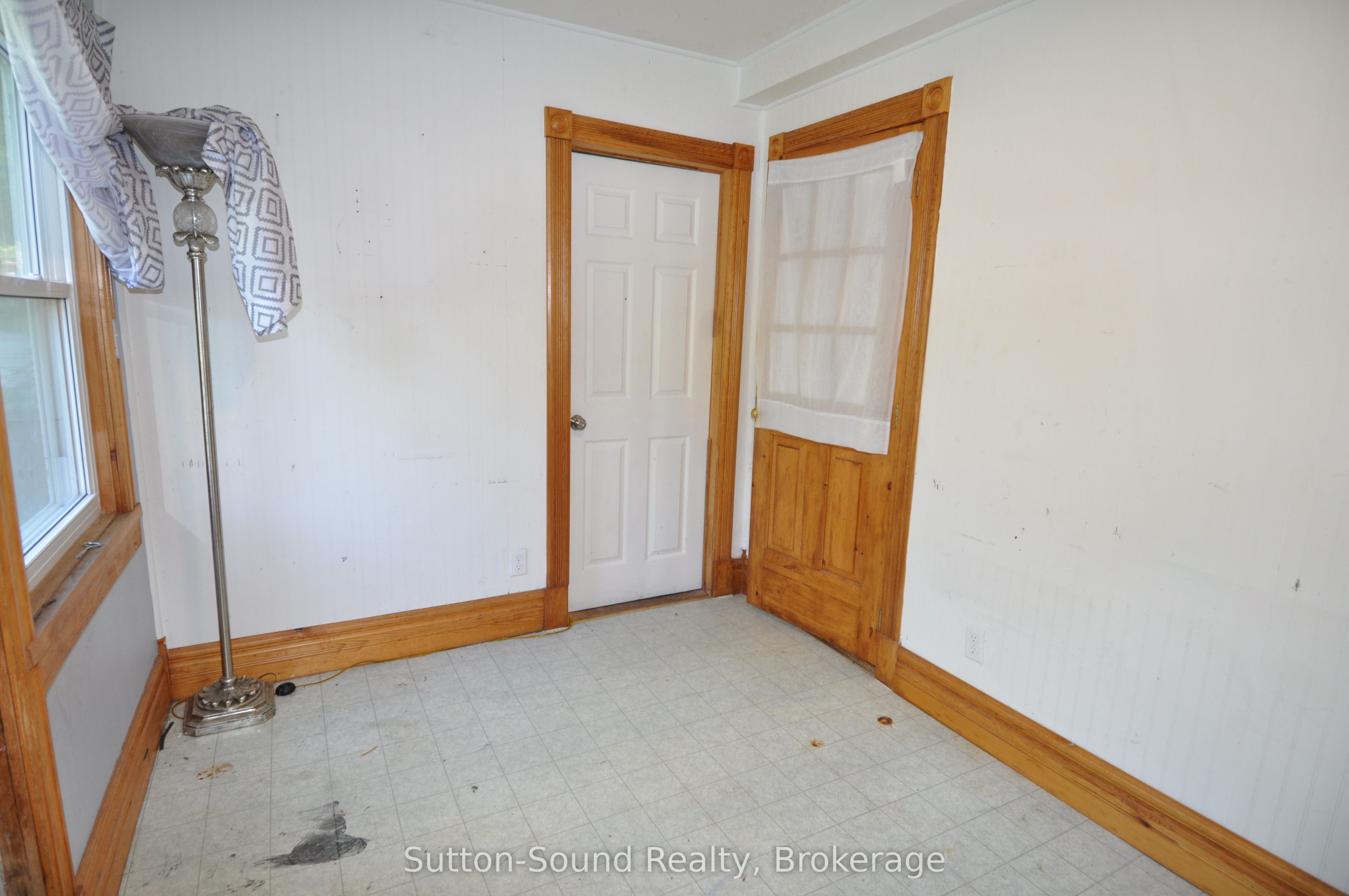 166 Old Beach Drive Property Photo 11