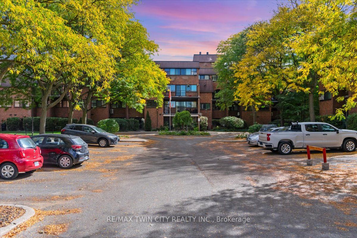 36 Hayhurst Road 358 Property Photo 1