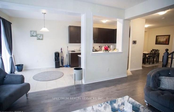 96 Warner Lane Property Photo 4