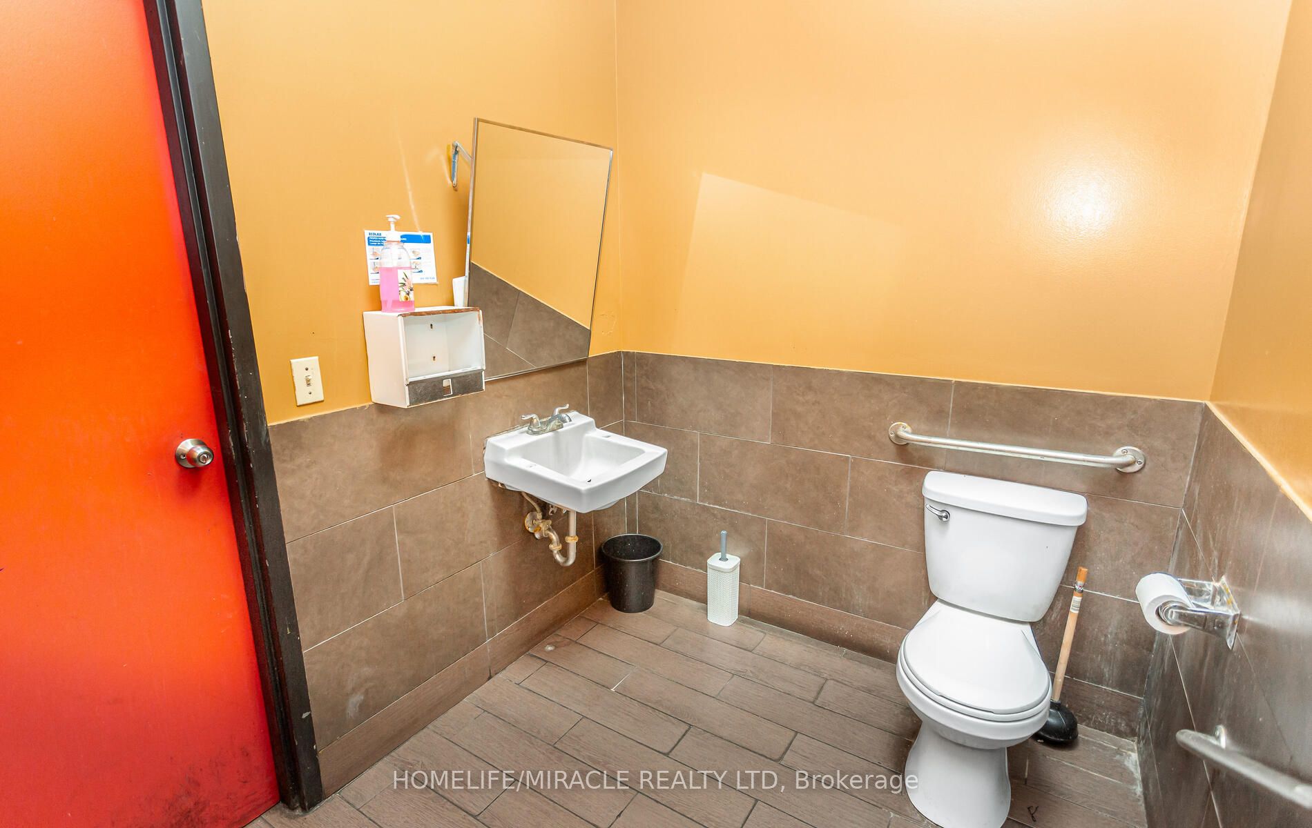 95 Saginaw Parkway Property Photo 41