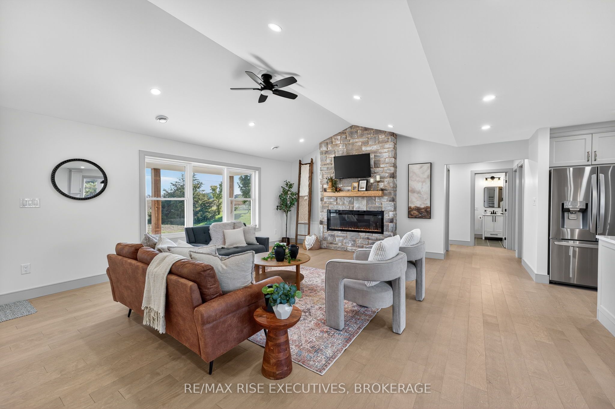 2206 Sands Road Property Photo 6