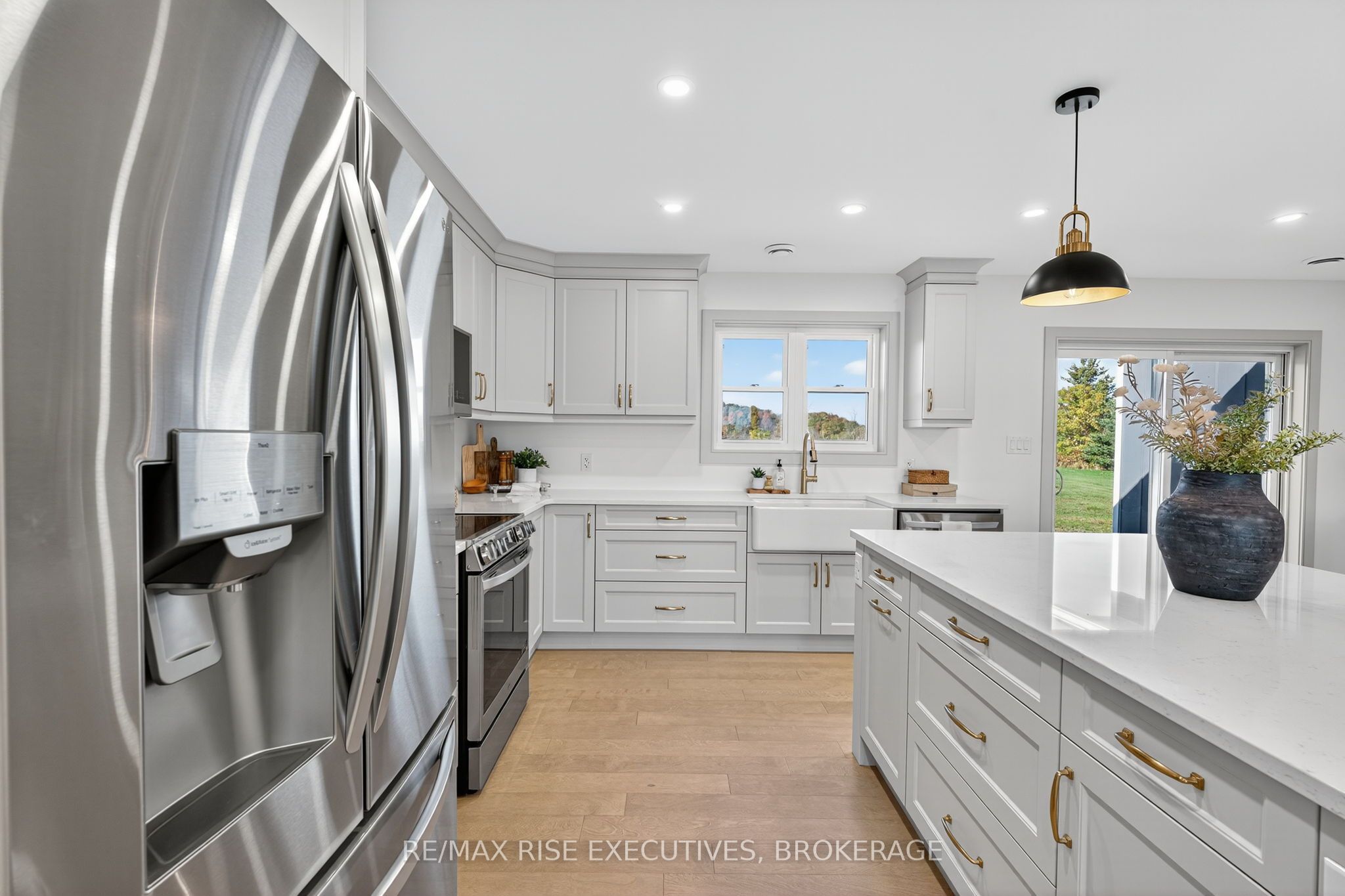 2206 Sands Road Property Photo 9