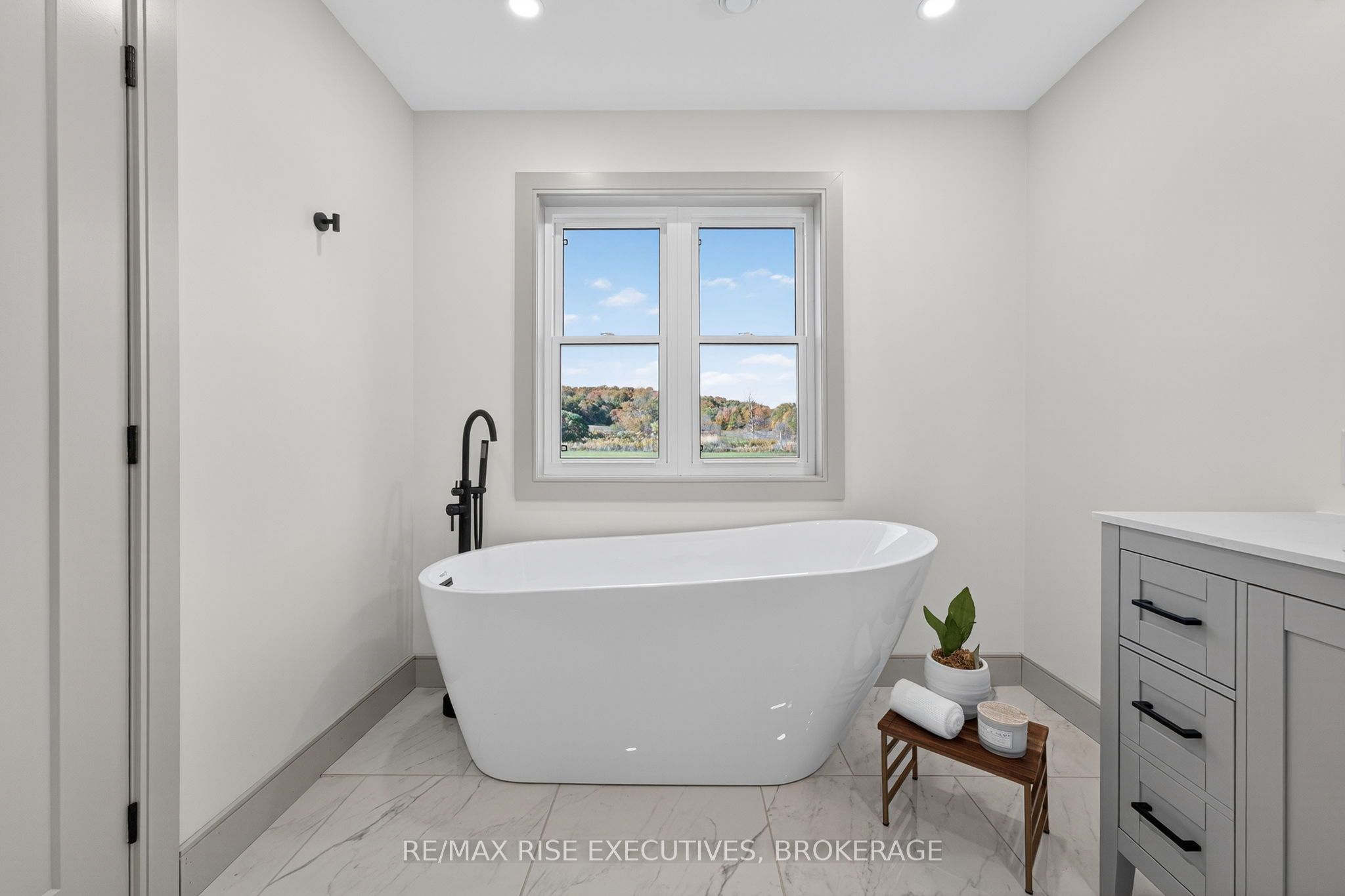 2206 Sands Road Property Photo 24