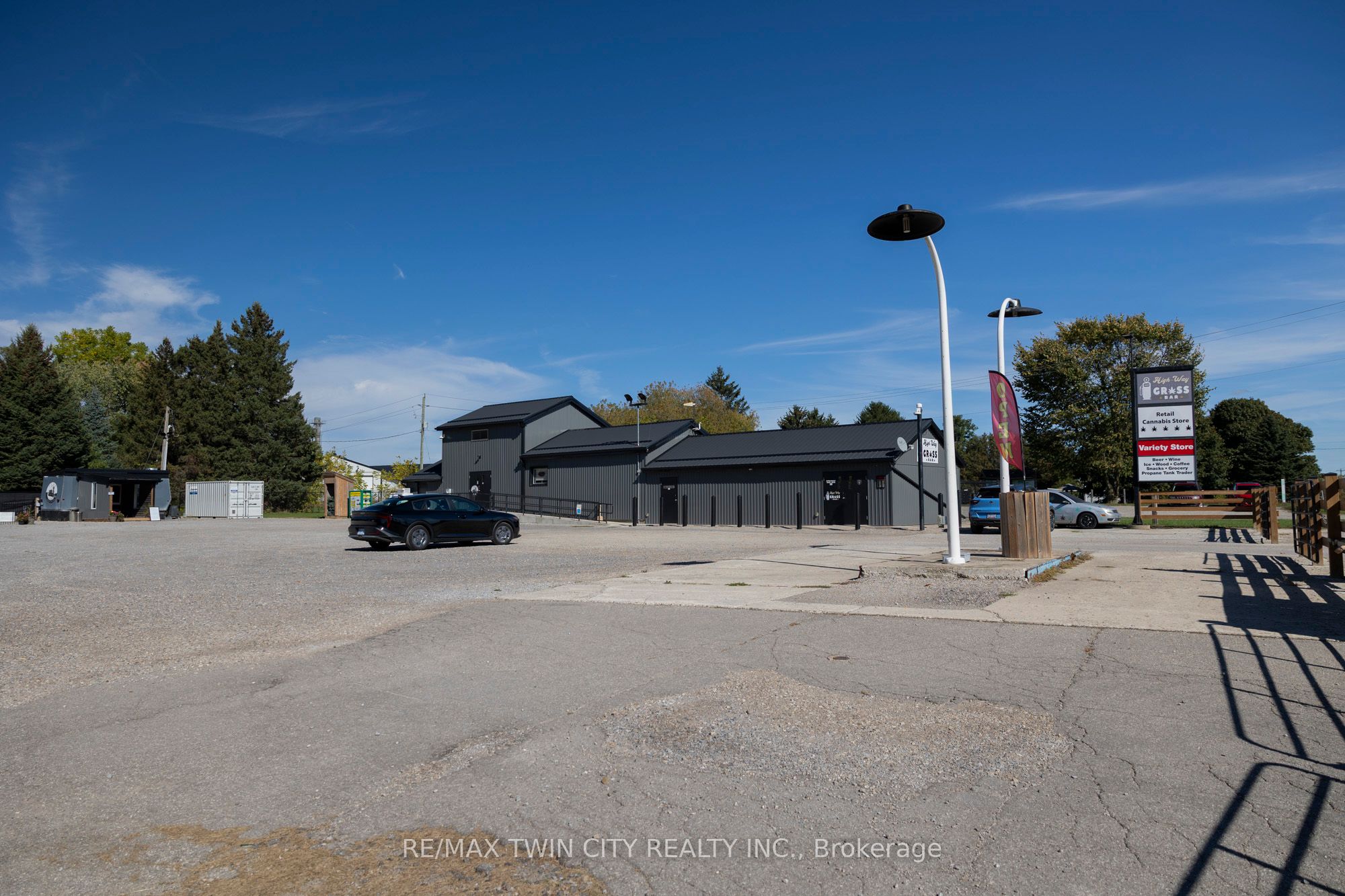 230 Oakland Road Property Photo 11