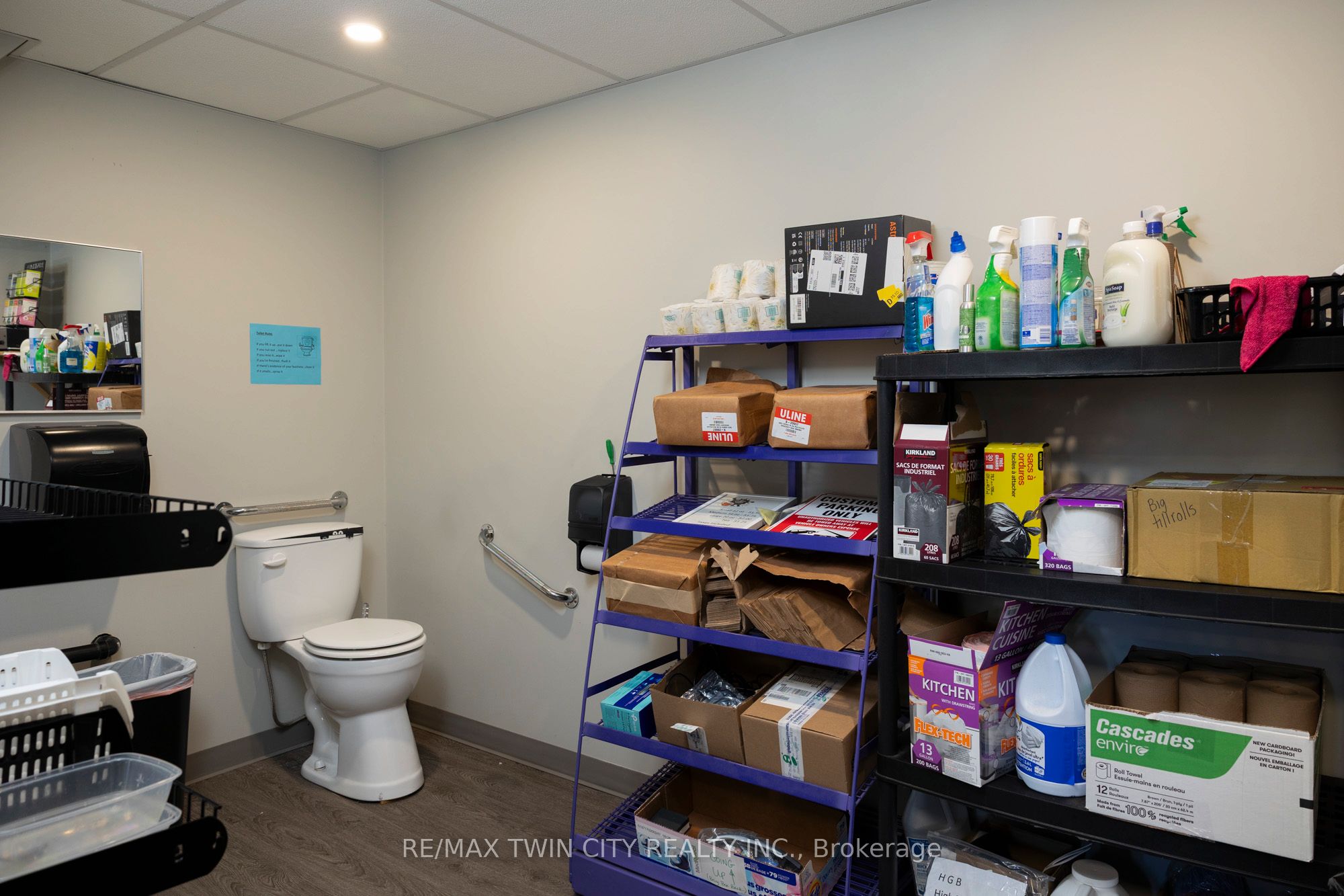 230 Oakland Road Property Photo 17