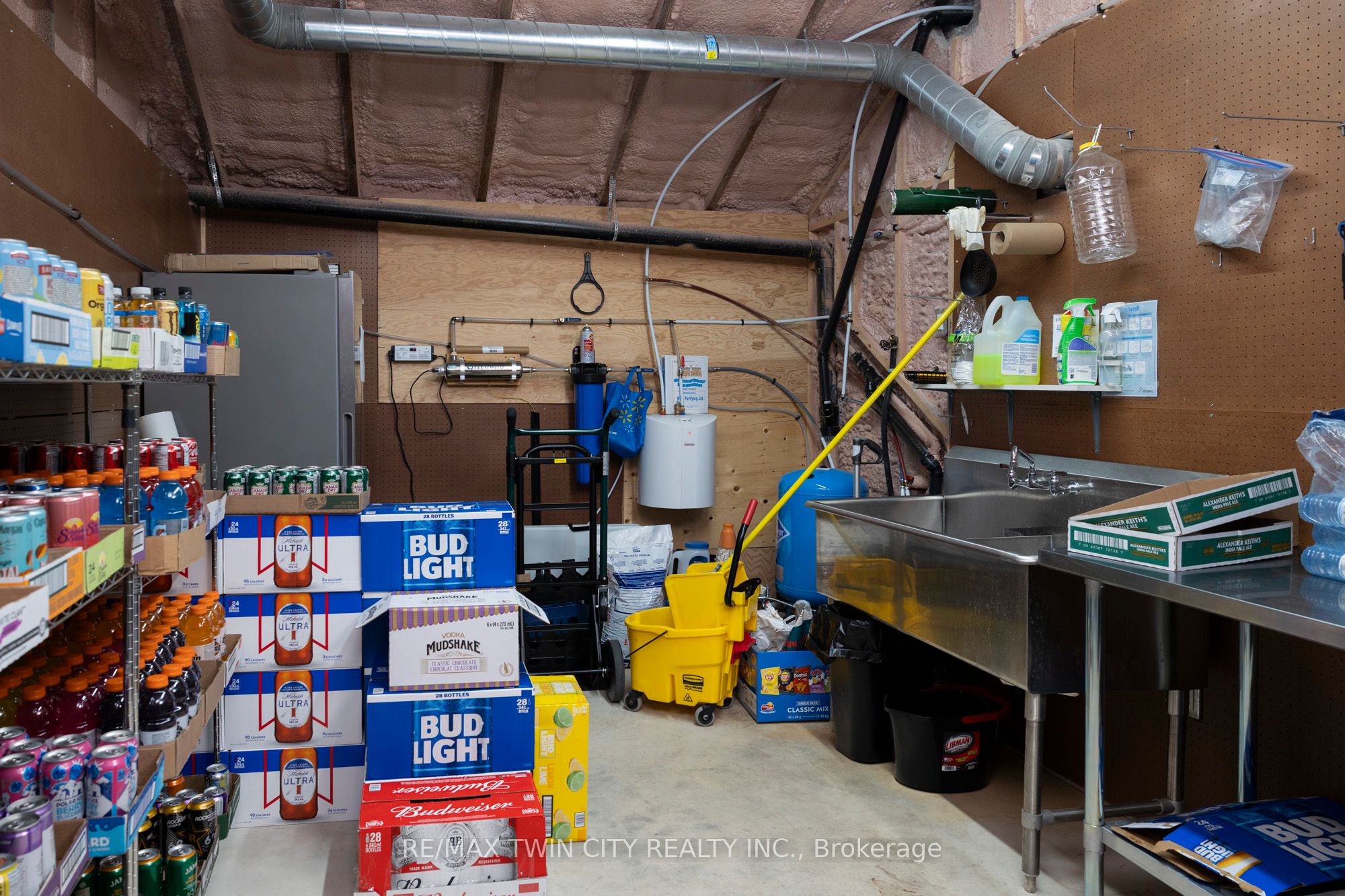 230 Oakland Road Property Photo 18