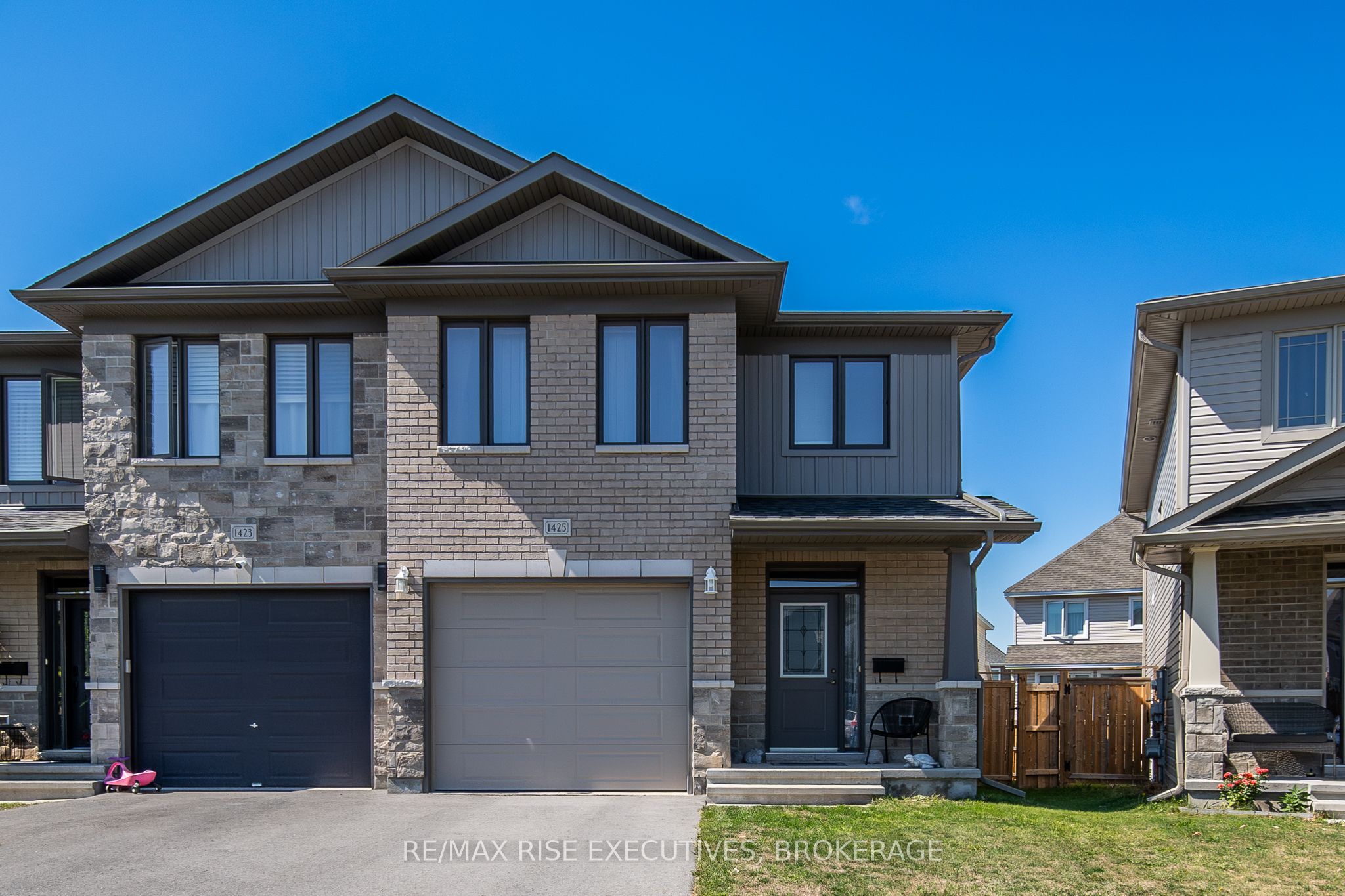 1425 Monarch Drive Property Photo 1