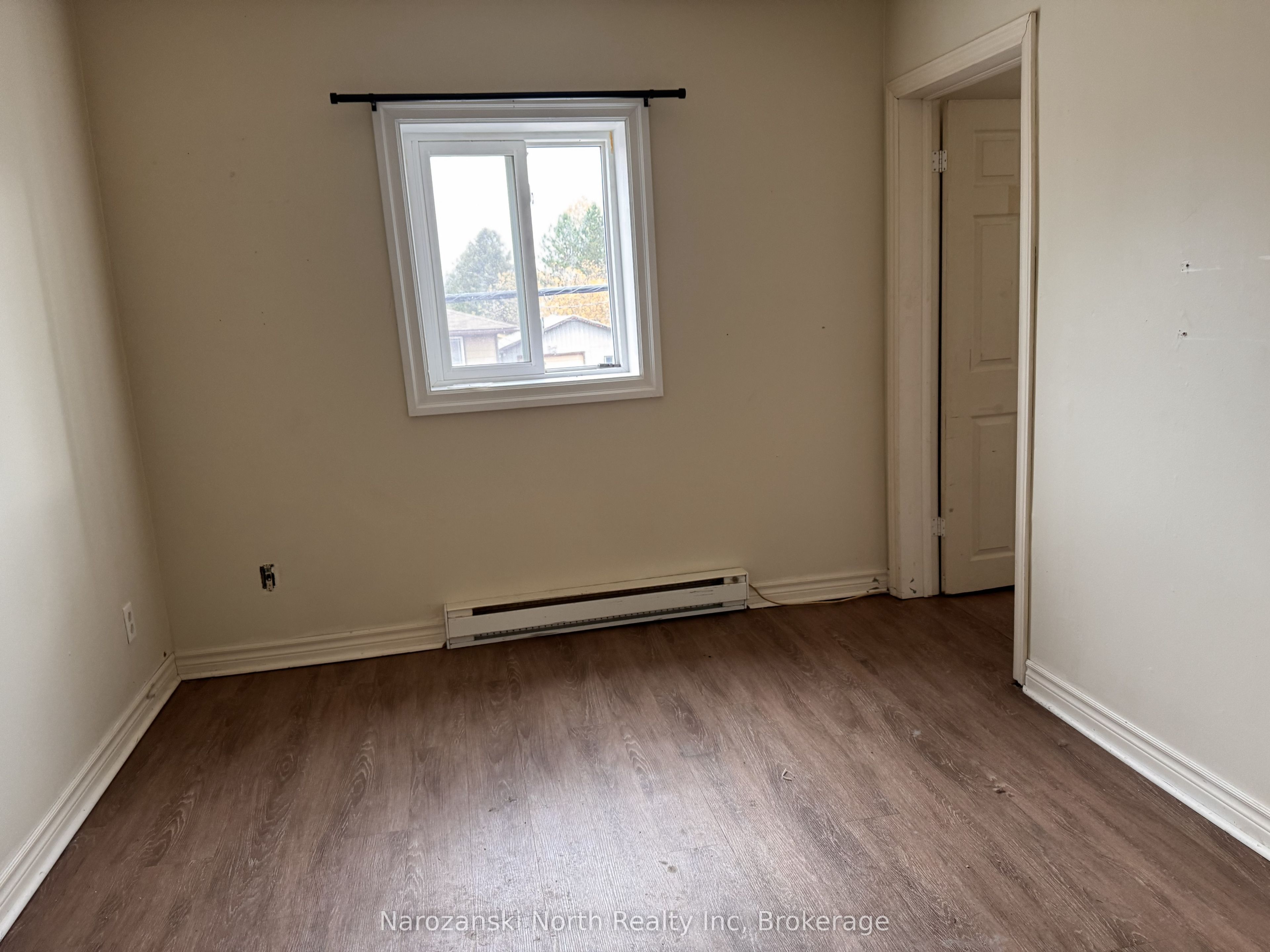 23 St. David Street N Property Photo 11