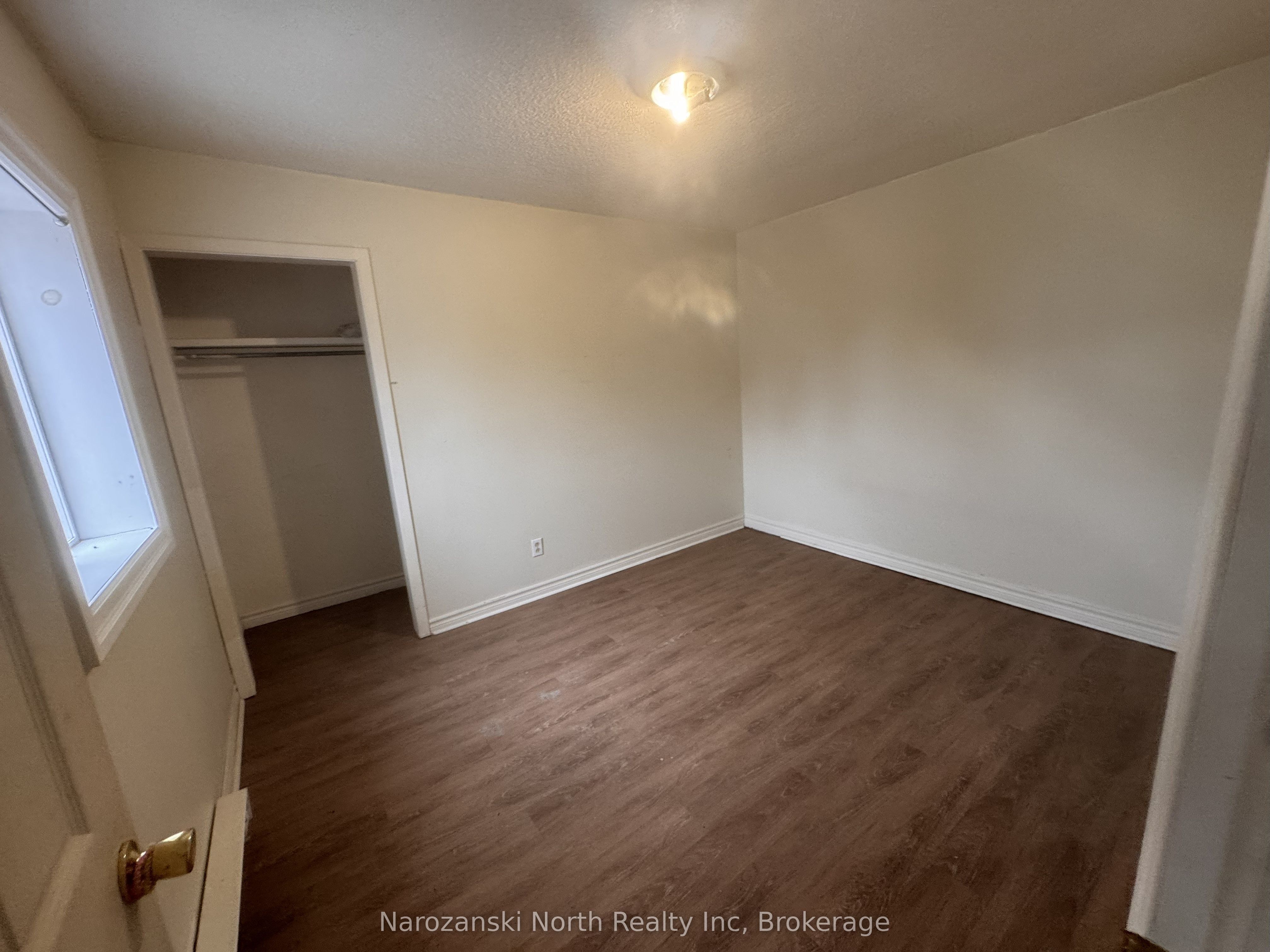23 St. David Street N Property Photo 12