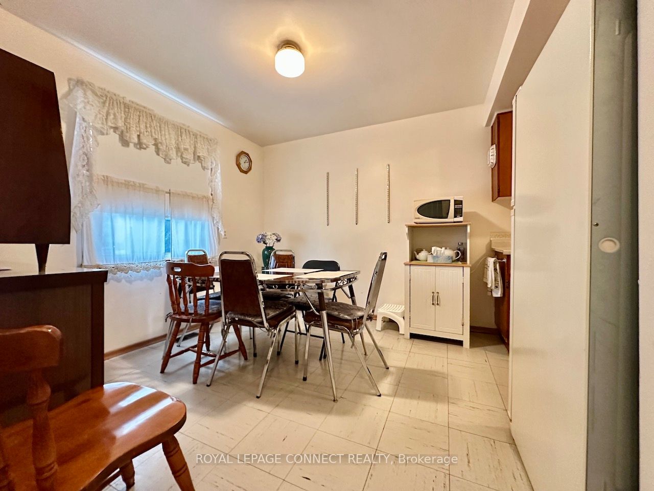 10-16 Orchard Place 11-14 Property Photo 11