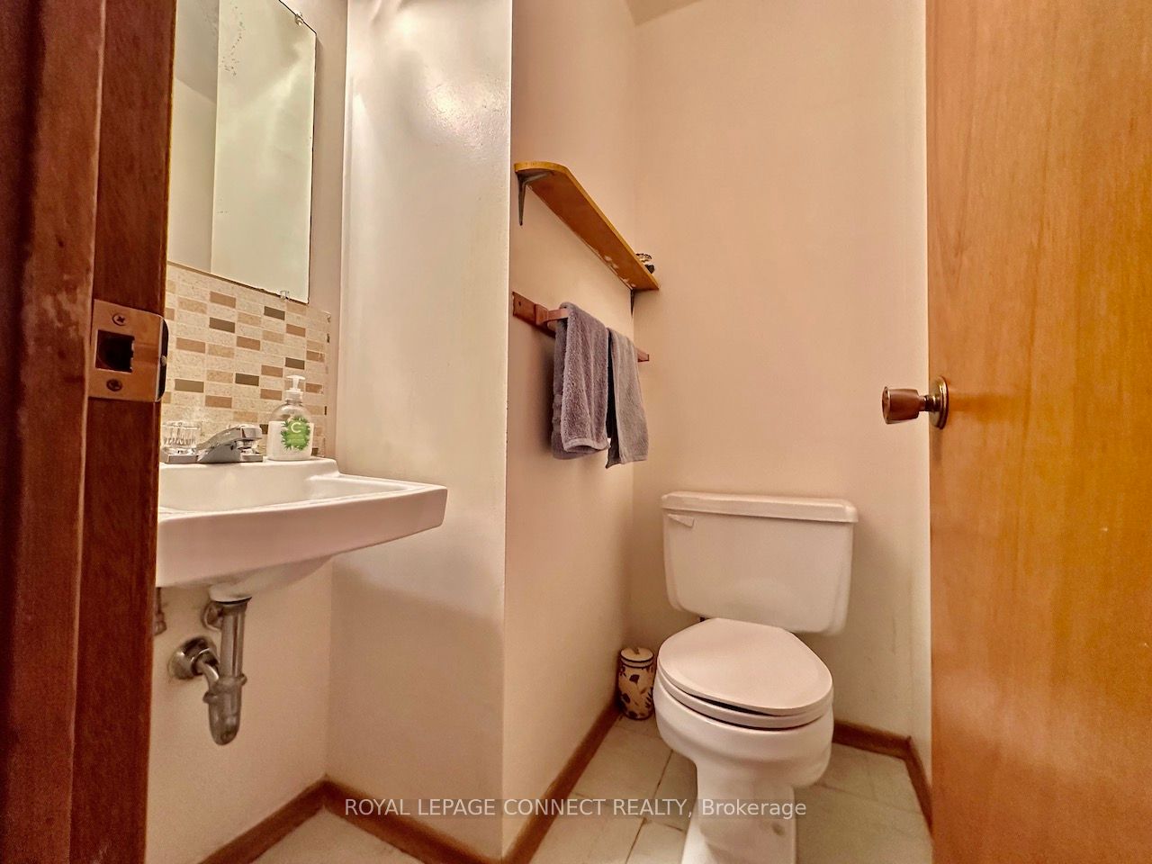 10-16 Orchard Place 11-14 Property Photo 12