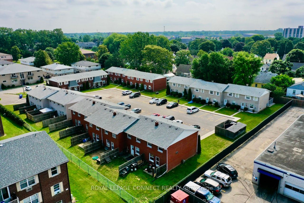 10-16 Orchard Place 11-14 Property Photo 23