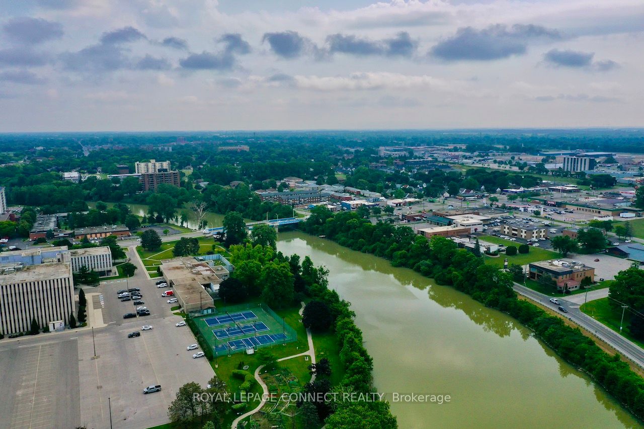 10-16 Orchard Place 11-14 Property Photo 24