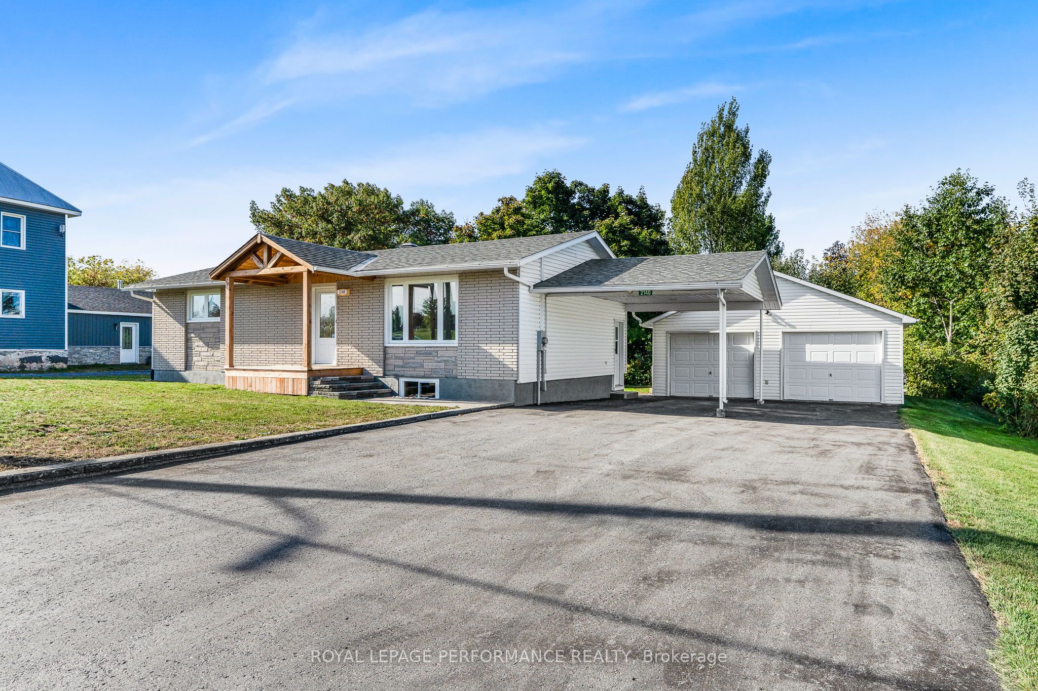 2140 Valley Street Property Photo 1