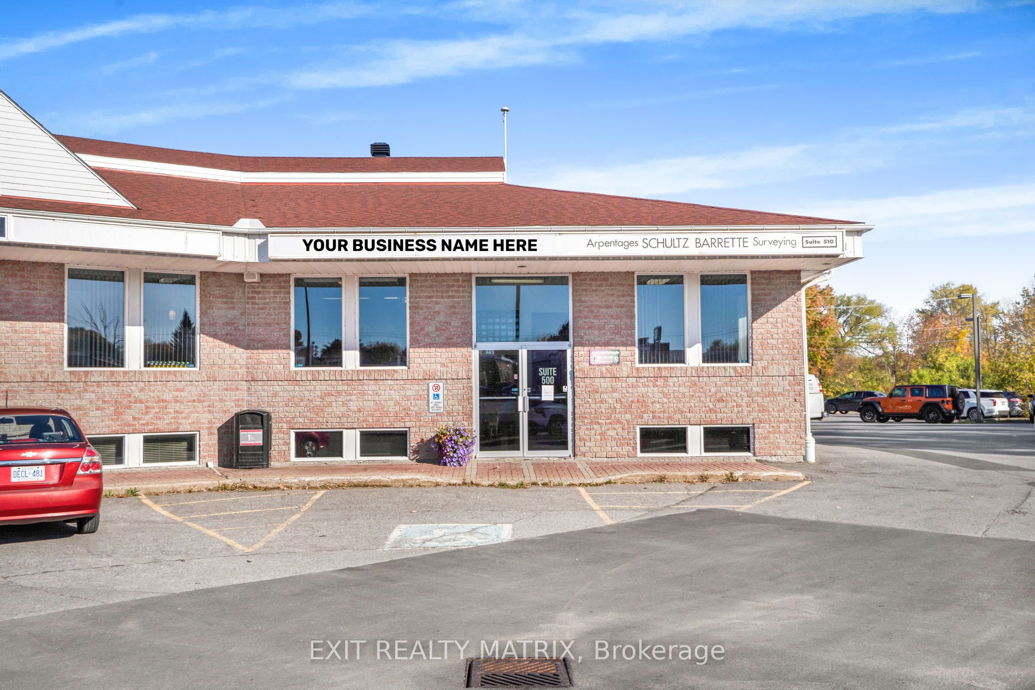 1 Main Street E 500 Property Photo 2