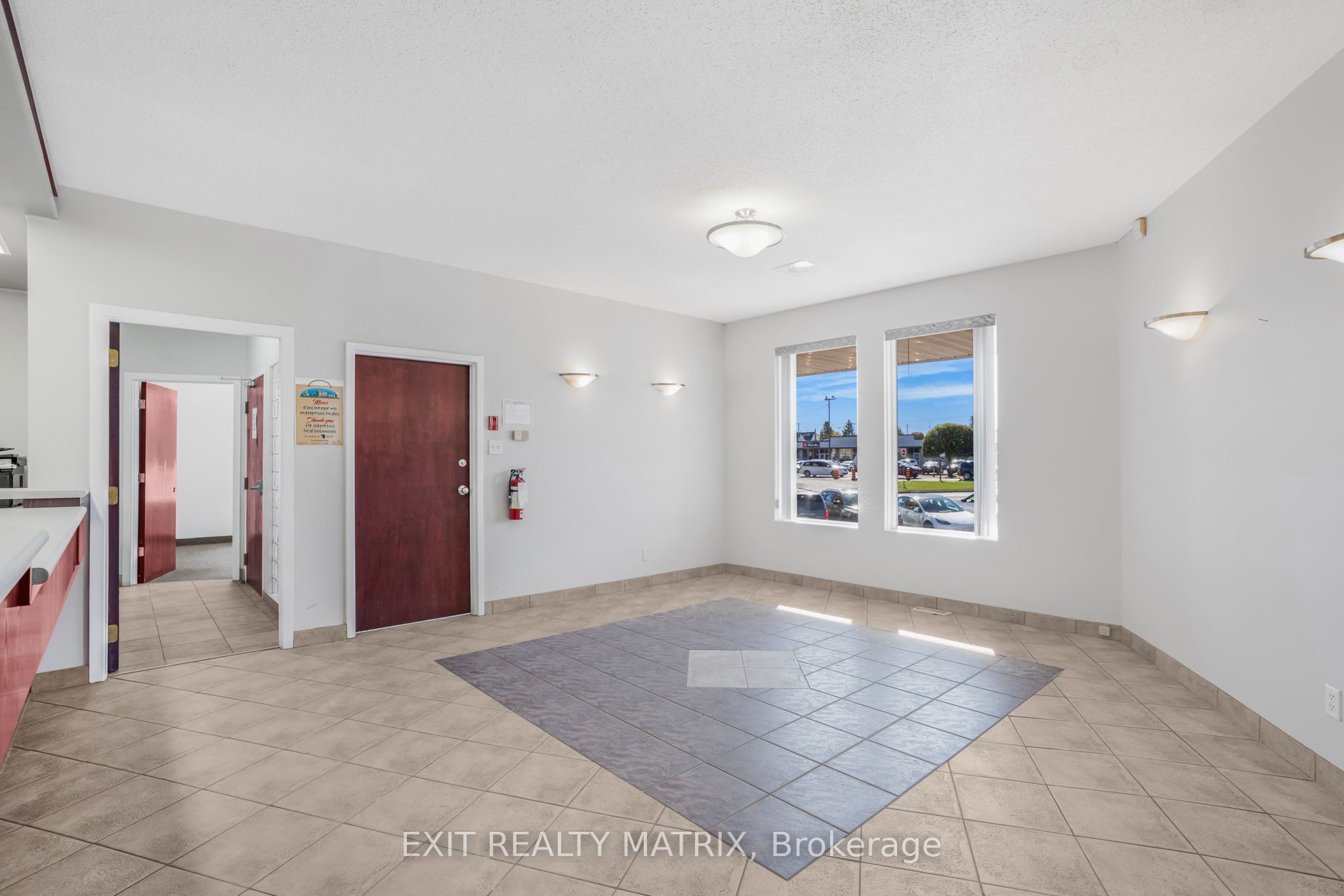 1 Main Street E 500 Property Photo 6