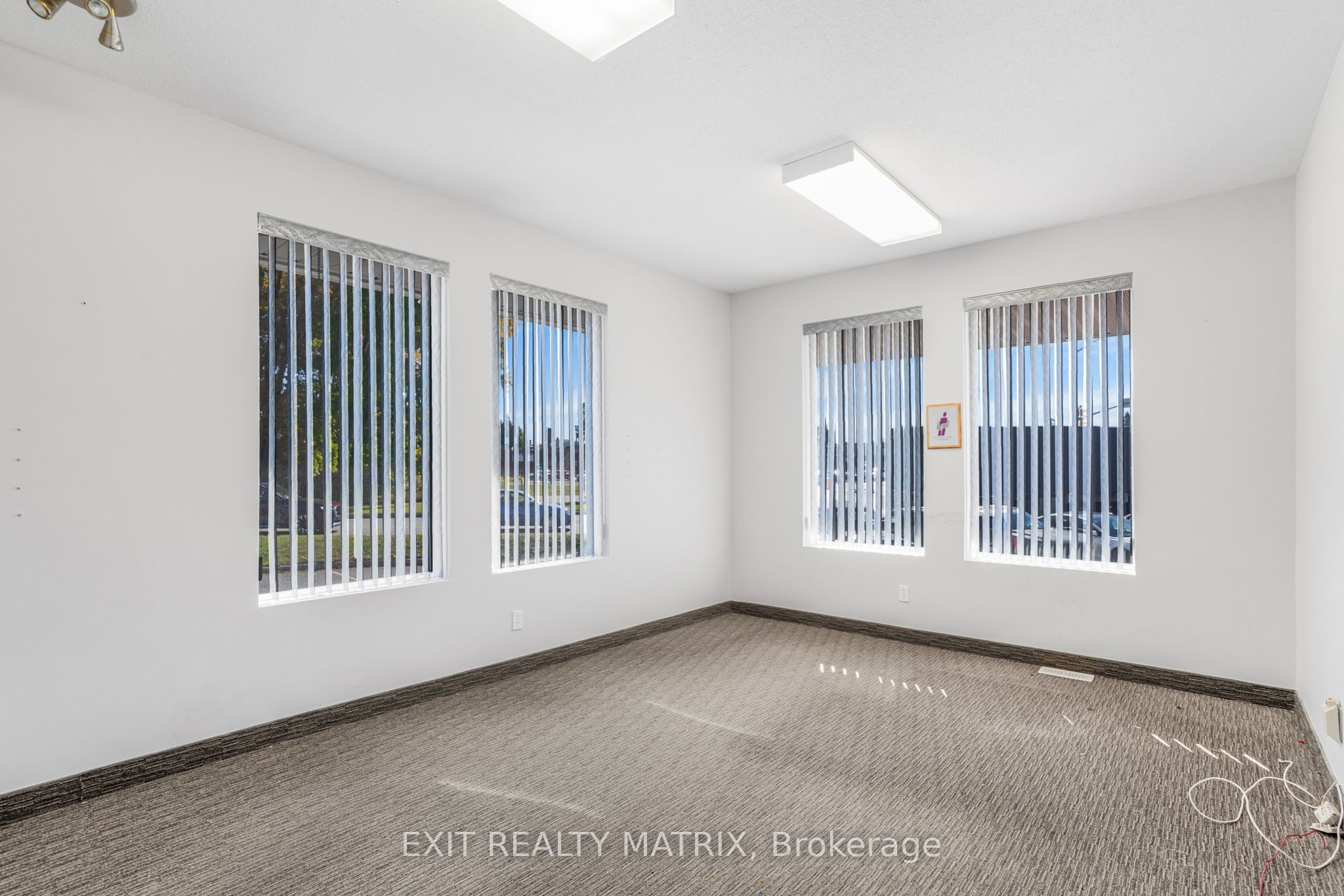 1 Main Street E 500 Property Photo 12