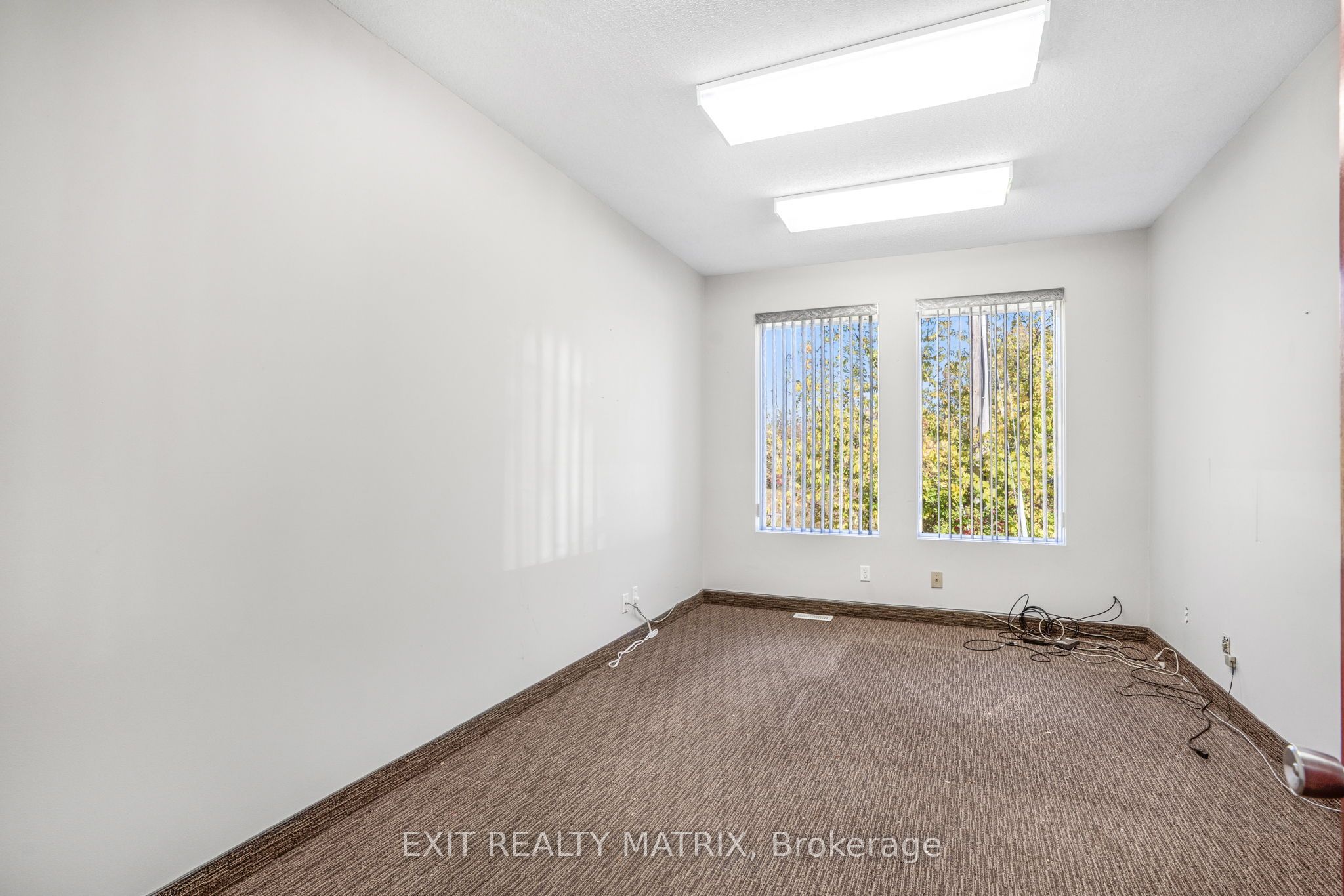 1 Main Street E 500 Property Photo 16